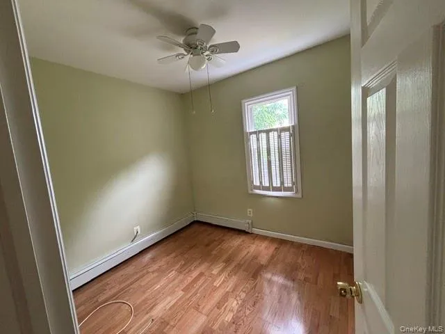22 5th Street, Huntington, NY, 2 Bedrooms Bedrooms, 5 Rooms Rooms,1 BathroomBathrooms,Residential,For Rent,5th,0,1012003 22 5th Street, Huntington, NY, 2 Bedrooms Bedrooms, 5 Rooms Rooms,1 BathroomBathrooms,Residential,For Rent,5th,0,1012003