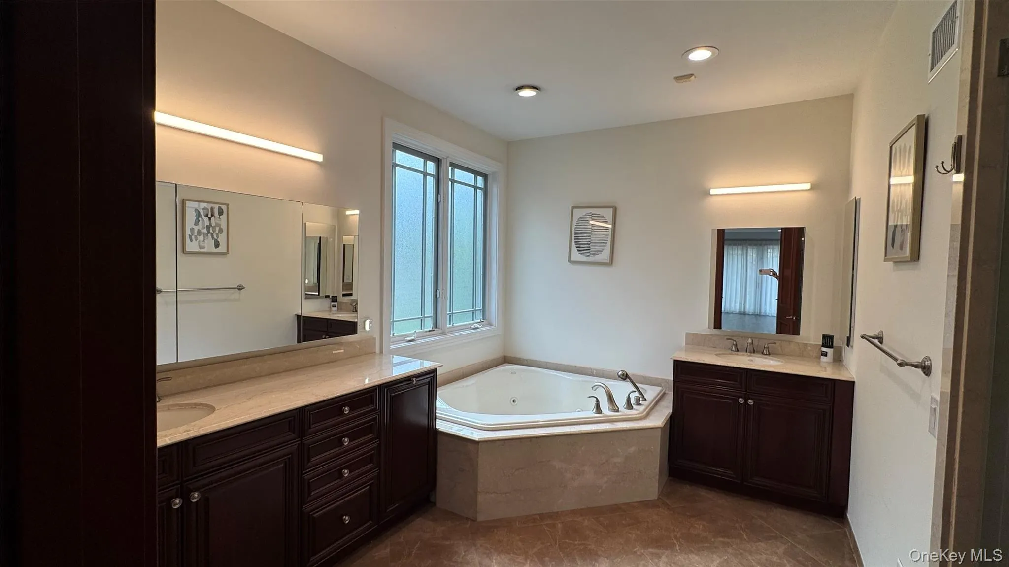 20 Kettlepond Road, Oyster Bay, NY, 4 Bedrooms Bedrooms, 8 Rooms Rooms,3 BathroomsBathrooms,Residential,For Rent,Kettlepond,0,1012006 20 Kettlepond Road, Oyster Bay, NY, 4 Bedrooms Bedrooms, 8 Rooms Rooms,3 BathroomsBathrooms,Residential,For Rent,Kettlepond,0,1012006