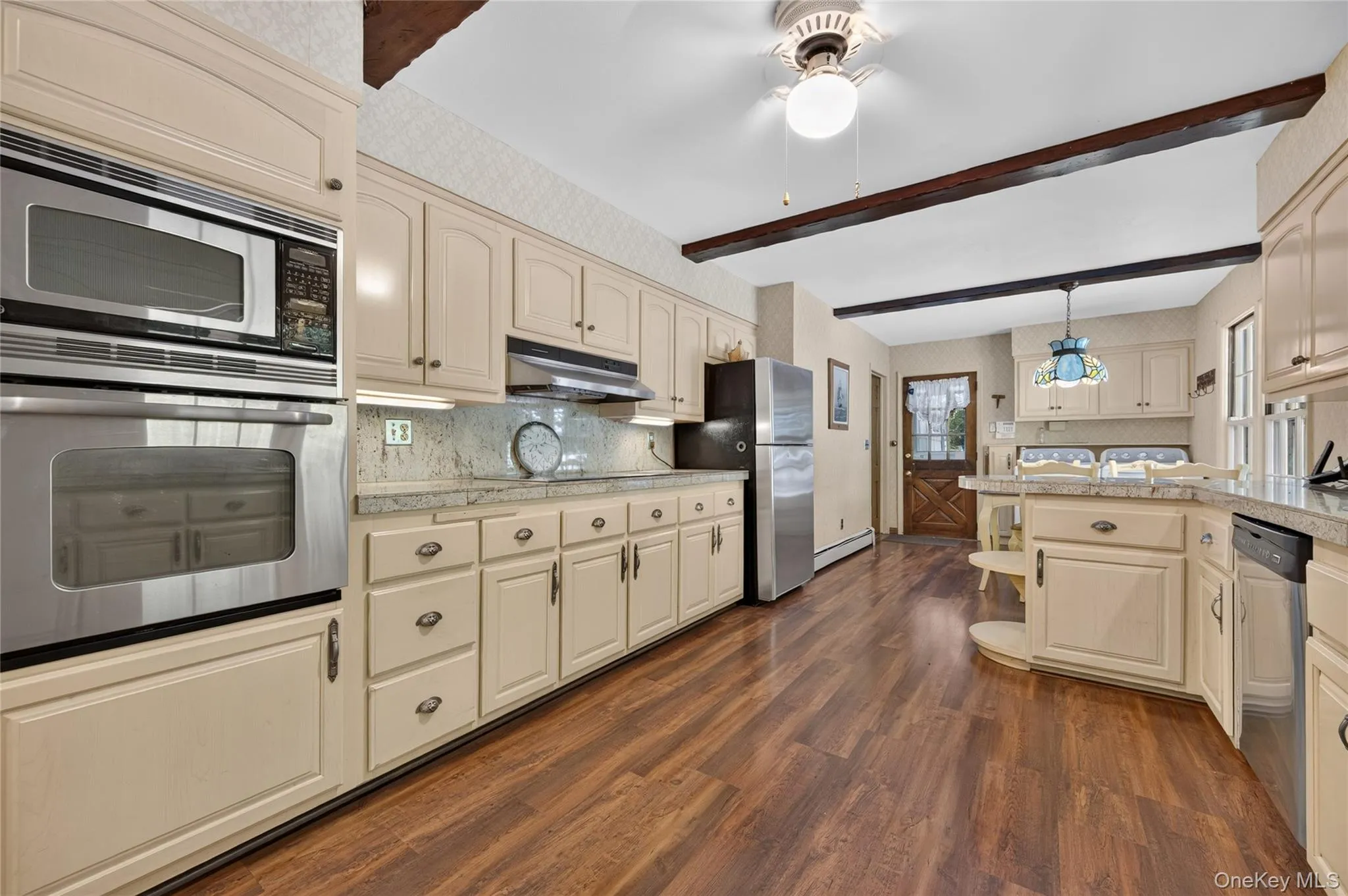 Kitchen with Stainless Steel Appliances Kitchen with Stainless Steel Appliances