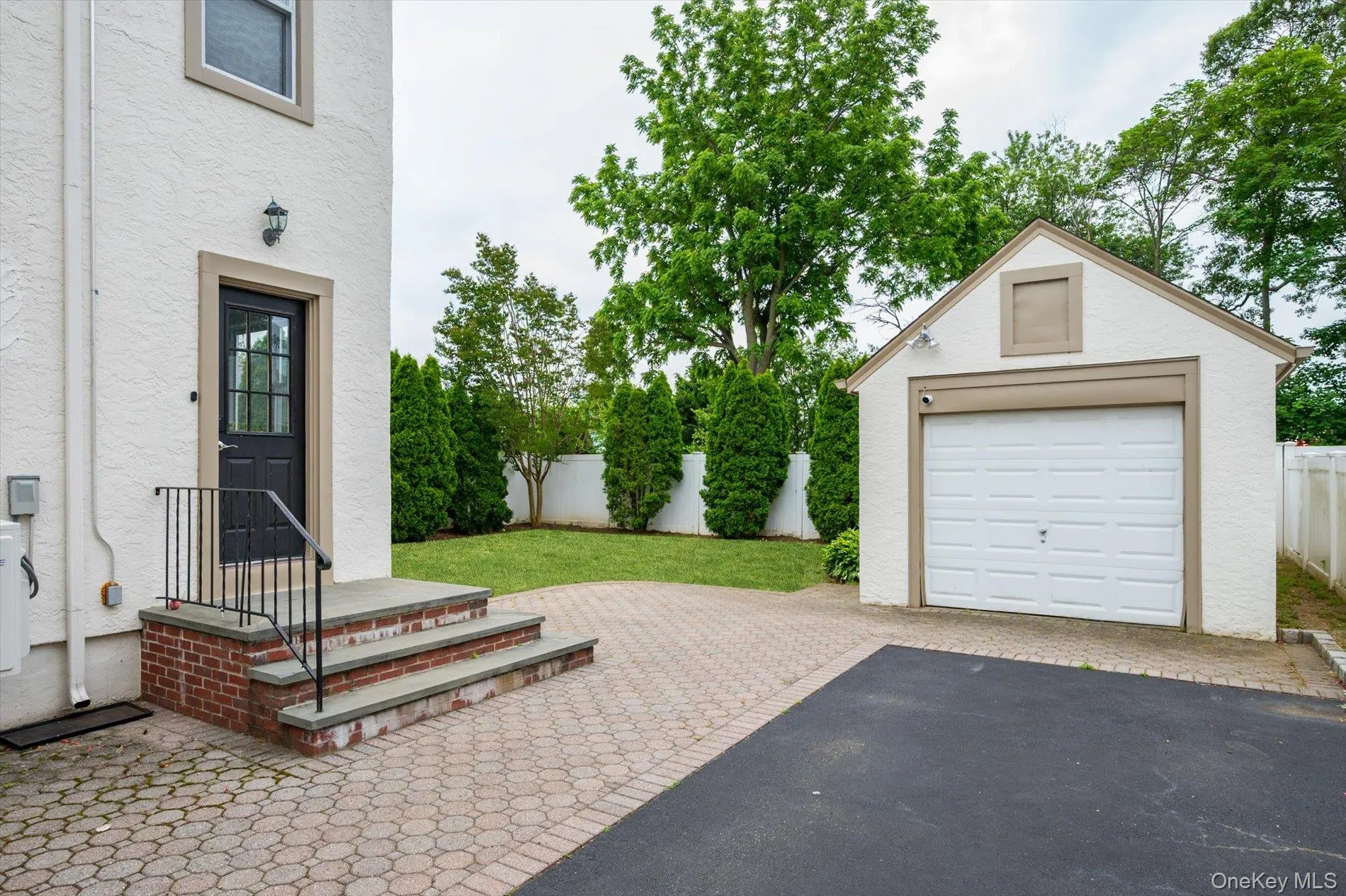 8 May Court, Hempstead, NY, 3 Bedrooms Bedrooms, 9 Rooms Rooms,1 BathroomBathrooms,Residential,For Rent,May,0,1012014 8 May Court, Hempstead, NY, 3 Bedrooms Bedrooms, 9 Rooms Rooms,1 BathroomBathrooms,Residential,For Rent,May,0,1012014
