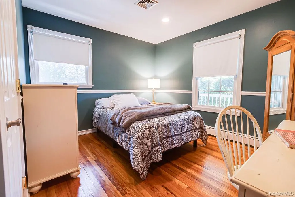 229 Alexander Avenue, Smithtown, NY, 4 Bedrooms Bedrooms, 8 Rooms Rooms,2 BathroomsBathrooms,Residential,For Rent,Alexander,0,KEY1012015 229 Alexander Avenue, Smithtown, NY, 4 Bedrooms Bedrooms, 8 Rooms Rooms,2 BathroomsBathrooms,Residential,For Rent,Alexander,0,KEY1012015