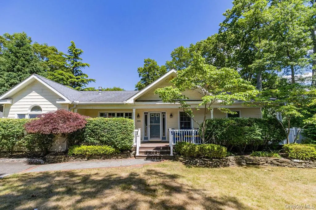 229 Alexander Avenue, Smithtown, NY, 4 Bedrooms Bedrooms, 8 Rooms Rooms,2 BathroomsBathrooms,Residential,For Rent,Alexander,0,KEY1012015 229 Alexander Avenue, Smithtown, NY, 4 Bedrooms Bedrooms, 8 Rooms Rooms,2 BathroomsBathrooms,Residential,For Rent,Alexander,0,KEY1012015