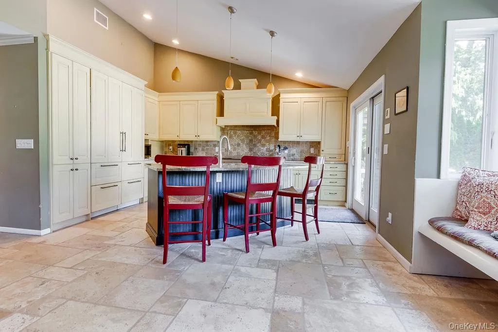 229 Alexander Avenue, Smithtown, NY, 4 Bedrooms Bedrooms, 8 Rooms Rooms,2 BathroomsBathrooms,Residential,For Rent,Alexander,0,KEY1012015 229 Alexander Avenue, Smithtown, NY, 4 Bedrooms Bedrooms, 8 Rooms Rooms,2 BathroomsBathrooms,Residential,For Rent,Alexander,0,KEY1012015
