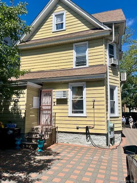 8424 109th Street, New York, NY, 5 Bedrooms Bedrooms, 8 Rooms Rooms,3 BathroomsBathrooms,Residential,For Rent,109th,0,1012018 8424 109th Street, New York, NY, 5 Bedrooms Bedrooms, 8 Rooms Rooms,3 BathroomsBathrooms,Residential,For Rent,109th,0,1012018