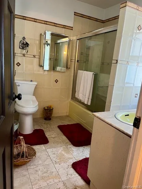 8424 109th Street, New York, NY, 5 Bedrooms Bedrooms, 8 Rooms Rooms,3 BathroomsBathrooms,Residential,For Rent,109th,0,1012018 8424 109th Street, New York, NY, 5 Bedrooms Bedrooms, 8 Rooms Rooms,3 BathroomsBathrooms,Residential,For Rent,109th,0,1012018