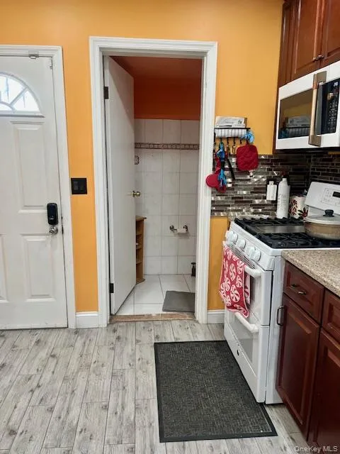 8424 109th Street, New York, NY, 5 Bedrooms Bedrooms, 8 Rooms Rooms,3 BathroomsBathrooms,Residential,For Rent,109th,0,1012018 8424 109th Street, New York, NY, 5 Bedrooms Bedrooms, 8 Rooms Rooms,3 BathroomsBathrooms,Residential,For Rent,109th,0,1012018
