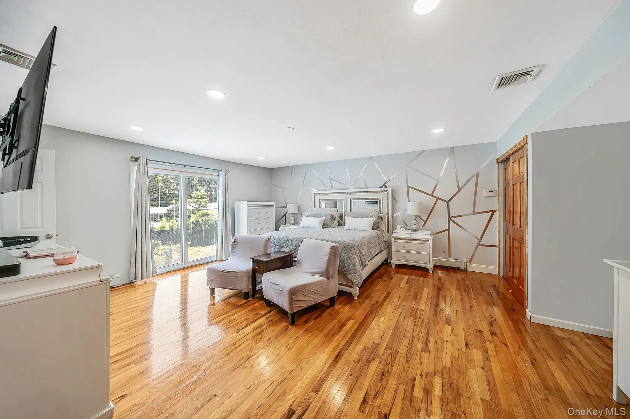 5 Priscilla Avenue, Brookhaven, NY, 4 Bedrooms Bedrooms, 9 Rooms Rooms,2 BathroomsBathrooms,Residential,For Rent,Priscilla,0,1012020 5 Priscilla Avenue, Brookhaven, NY, 4 Bedrooms Bedrooms, 9 Rooms Rooms,2 BathroomsBathrooms,Residential,For Rent,Priscilla,0,1012020