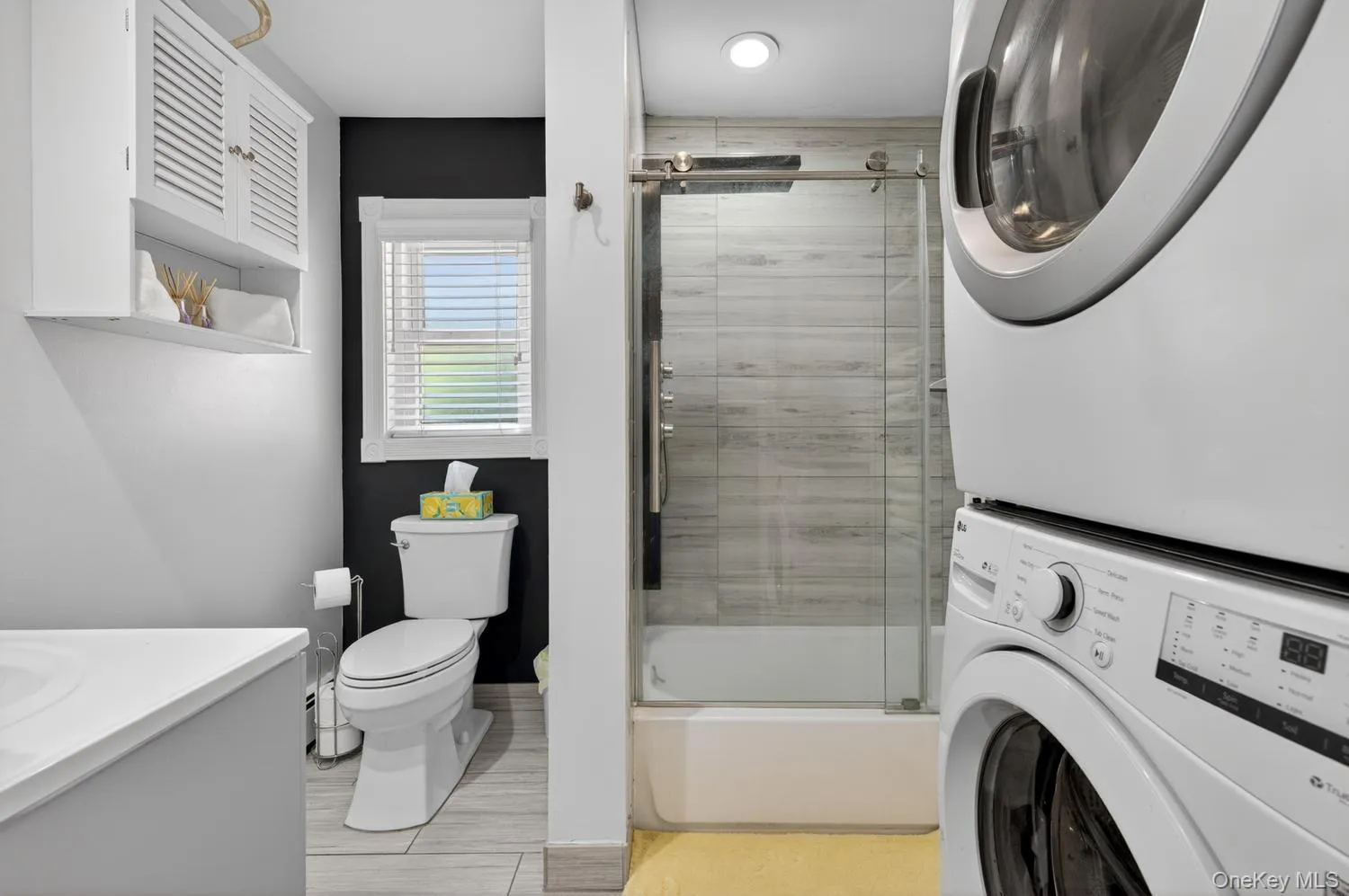 105 Hamilton Avenue, Babylon, NY, 2 Bedrooms Bedrooms, 5 Rooms Rooms,1 BathroomBathrooms,Residential,For Rent,Hamilton,0,1012025 105 Hamilton Avenue, Babylon, NY, 2 Bedrooms Bedrooms, 5 Rooms Rooms,1 BathroomBathrooms,Residential,For Rent,Hamilton,0,1012025