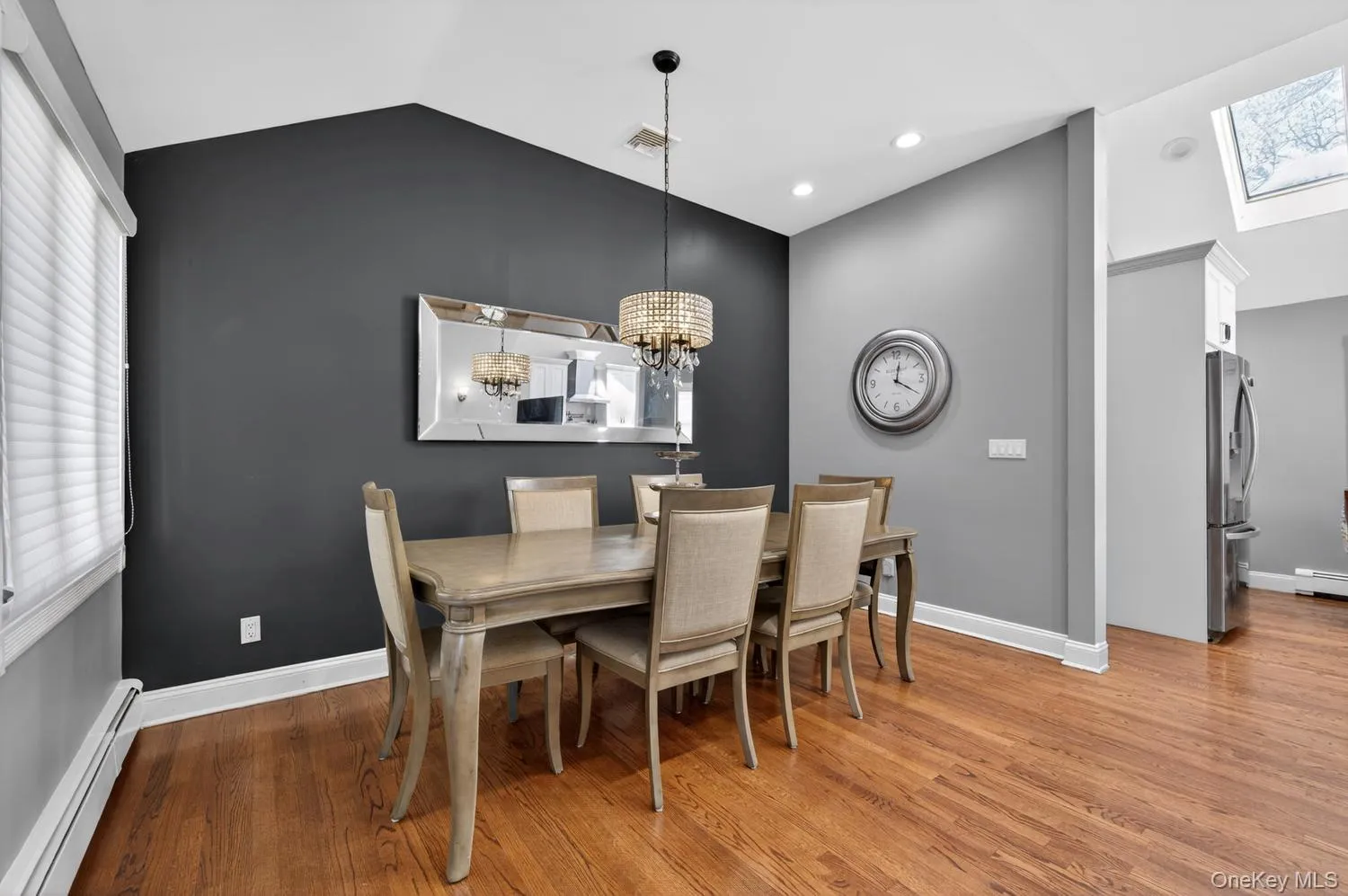 105 Hamilton Avenue, Babylon, NY, 2 Bedrooms Bedrooms, 5 Rooms Rooms,1 BathroomBathrooms,Residential,For Rent,Hamilton,0,1012025 105 Hamilton Avenue, Babylon, NY, 2 Bedrooms Bedrooms, 5 Rooms Rooms,1 BathroomBathrooms,Residential,For Rent,Hamilton,0,1012025