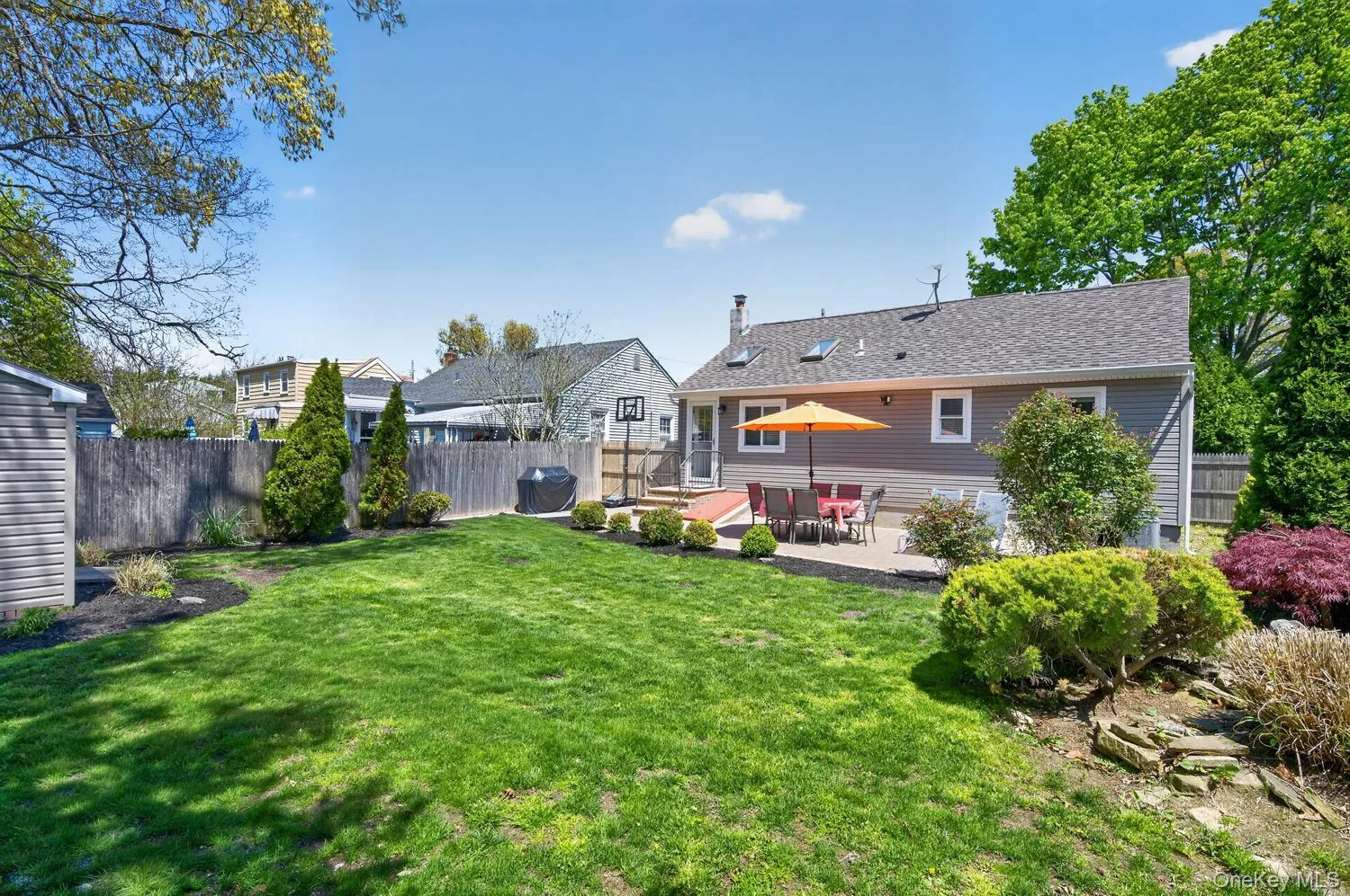 105 Hamilton Avenue, Babylon, NY, 2 Bedrooms Bedrooms, 5 Rooms Rooms,1 BathroomBathrooms,Residential,For Rent,Hamilton,0,1012025 105 Hamilton Avenue, Babylon, NY, 2 Bedrooms Bedrooms, 5 Rooms Rooms,1 BathroomBathrooms,Residential,For Rent,Hamilton,0,1012025