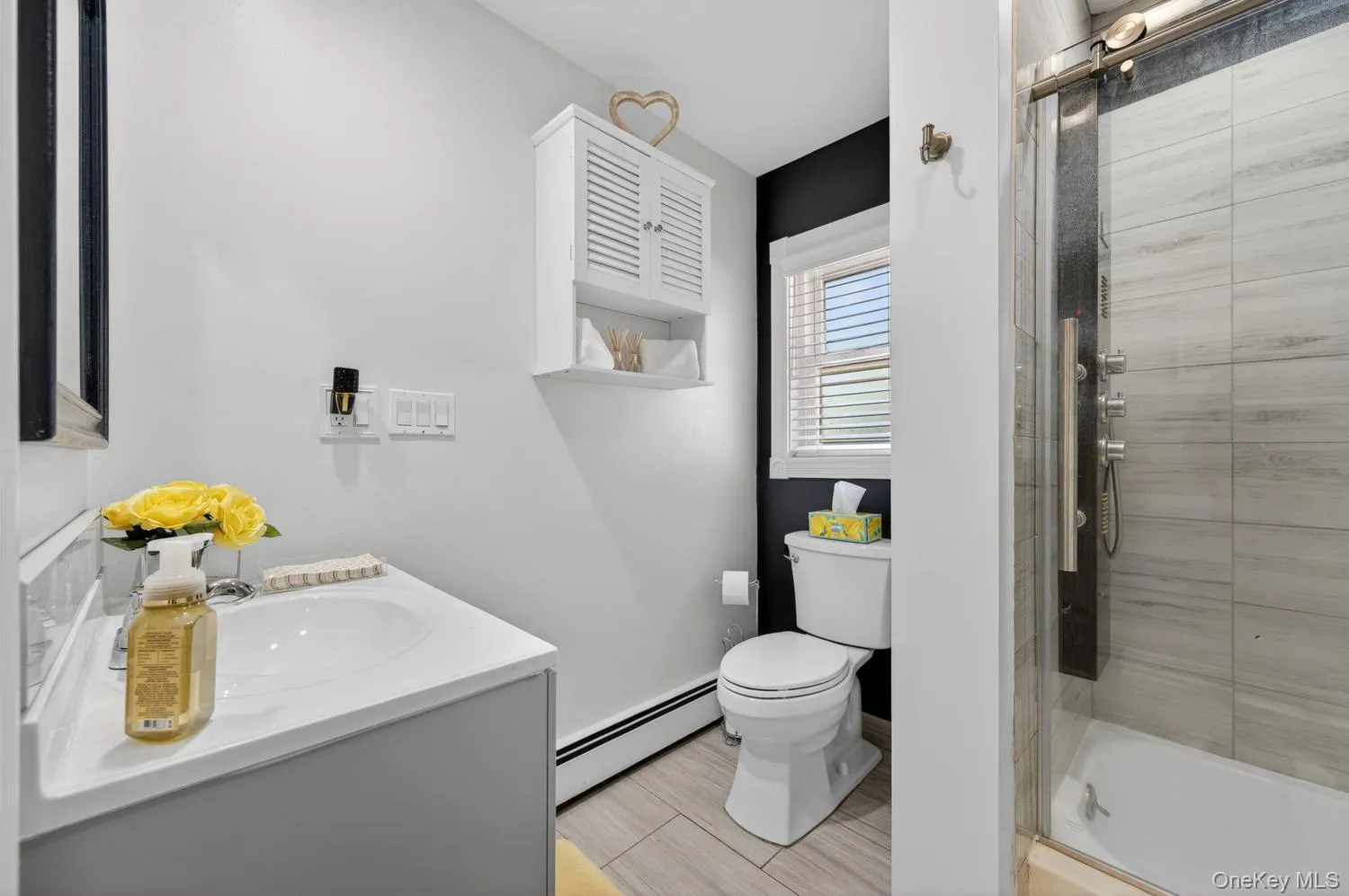 105 Hamilton Avenue, Babylon, NY, 2 Bedrooms Bedrooms, 5 Rooms Rooms,1 BathroomBathrooms,Residential,For Rent,Hamilton,0,1012025 105 Hamilton Avenue, Babylon, NY, 2 Bedrooms Bedrooms, 5 Rooms Rooms,1 BathroomBathrooms,Residential,For Rent,Hamilton,0,1012025
