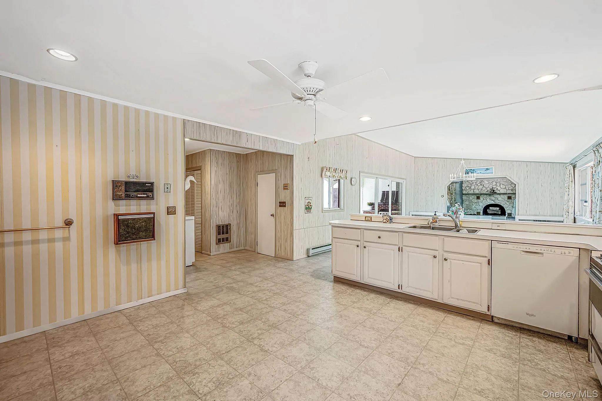 1520 Meday Avenue, Southold, NY, 5 Bedrooms Bedrooms, 9 Rooms Rooms,4 BathroomsBathrooms,Residential,For Rent,Meday,0,1012027 1520 Meday Avenue, Southold, NY, 5 Bedrooms Bedrooms, 9 Rooms Rooms,4 BathroomsBathrooms,Residential,For Rent,Meday,0,1012027