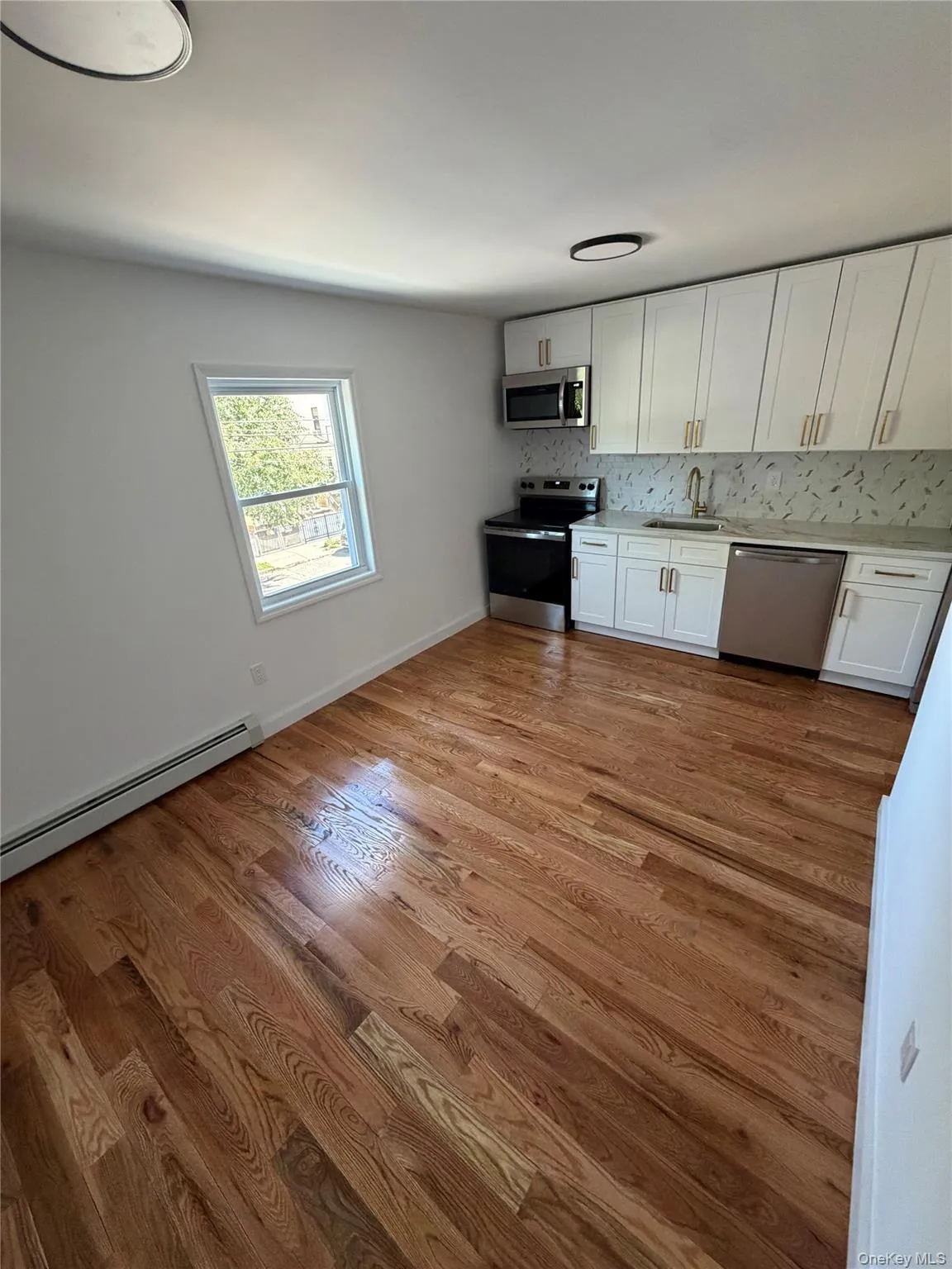 15053 115th Drive, New York, NY, 2 Bedrooms Bedrooms, 4 Rooms Rooms,1 BathroomBathrooms,Residential Lease,For Rent,115th,0,1012029 15053 115th Drive, New York, NY, 2 Bedrooms Bedrooms, 4 Rooms Rooms,1 BathroomBathrooms,Residential Lease,For Rent,115th,0,1012029