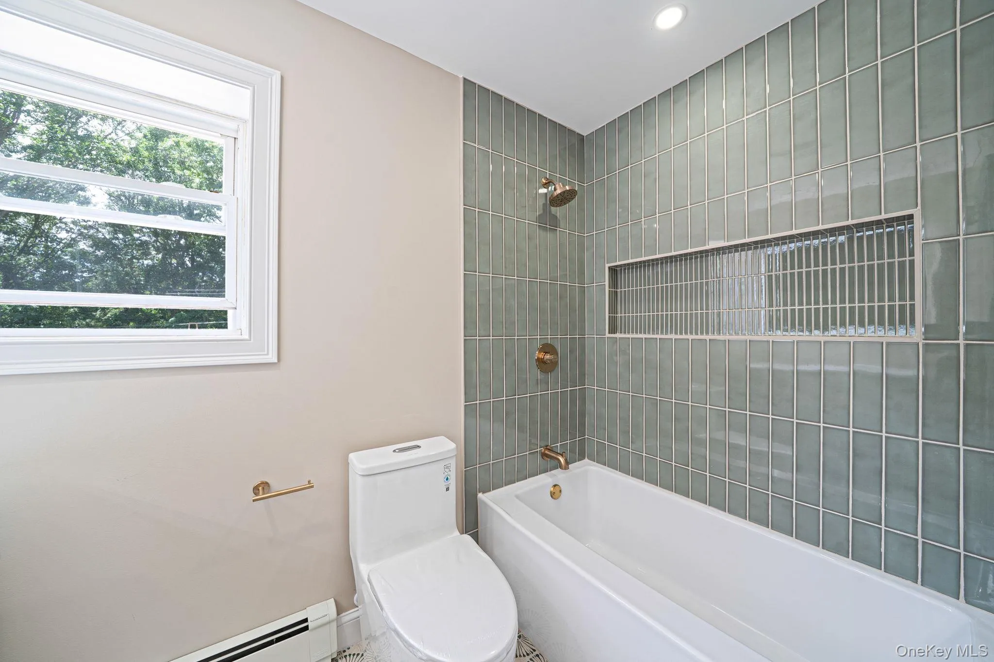 130 Greenbelt Parkway, Islip, NY, 4 Bedrooms Bedrooms, 8 Rooms Rooms,2 BathroomsBathrooms,Residential,For Rent,Greenbelt,0,KEY1012030 130 Greenbelt Parkway, Islip, NY, 4 Bedrooms Bedrooms, 8 Rooms Rooms,2 BathroomsBathrooms,Residential,For Rent,Greenbelt,0,KEY1012030