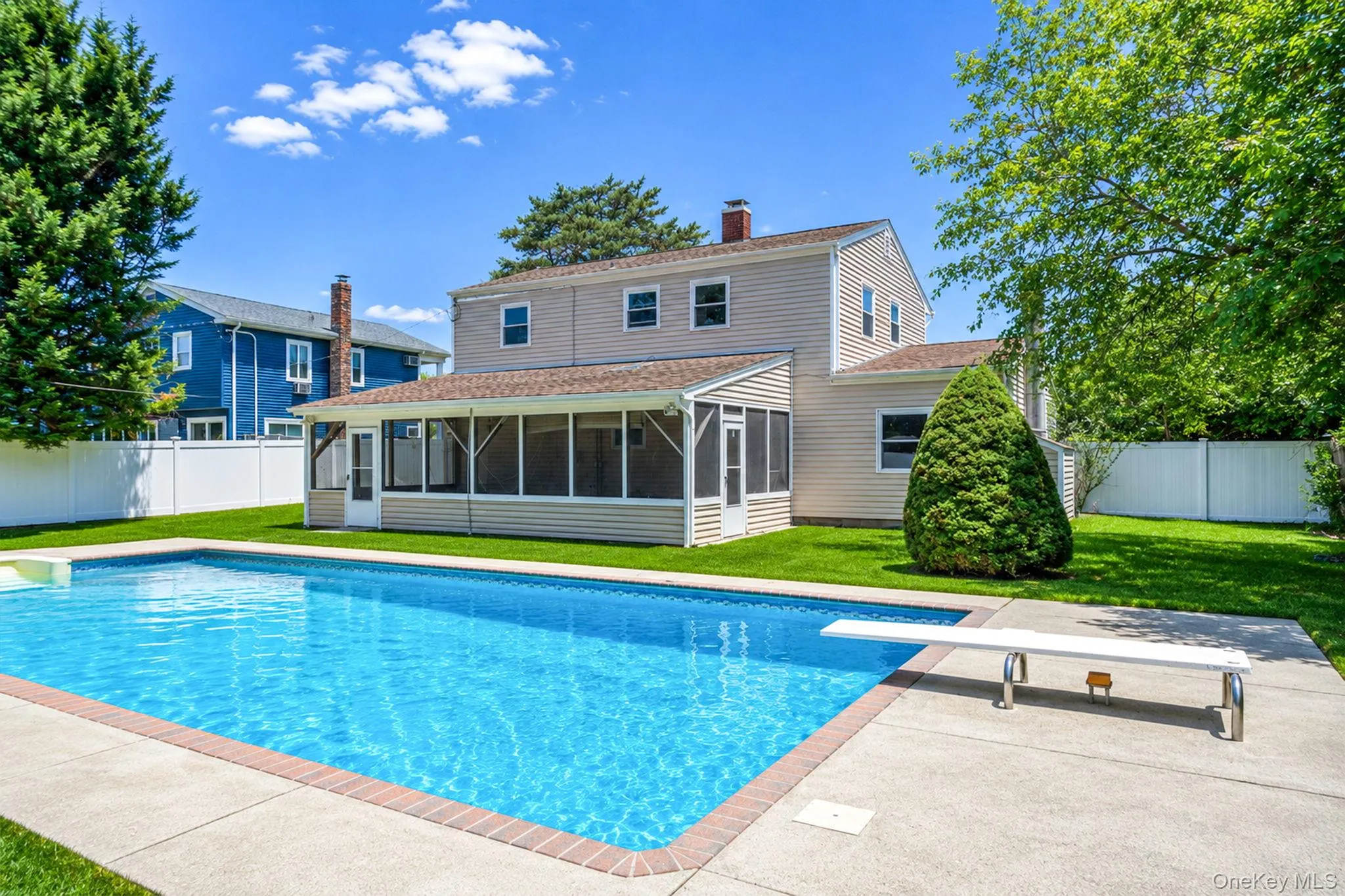 130 Greenbelt Parkway, Islip, NY, 4 Bedrooms Bedrooms, 8 Rooms Rooms,2 BathroomsBathrooms,Residential,For Rent,Greenbelt,0,KEY1012030 130 Greenbelt Parkway, Islip, NY, 4 Bedrooms Bedrooms, 8 Rooms Rooms,2 BathroomsBathrooms,Residential,For Rent,Greenbelt,0,KEY1012030