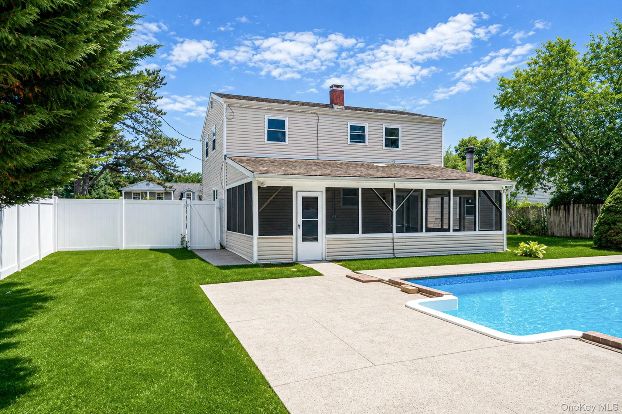130 Greenbelt Parkway, Islip, NY, 4 Bedrooms Bedrooms, 8 Rooms Rooms,2 BathroomsBathrooms,Residential,For Rent,Greenbelt,0,KEY1012030 130 Greenbelt Parkway, Islip, NY, 4 Bedrooms Bedrooms, 8 Rooms Rooms,2 BathroomsBathrooms,Residential,For Rent,Greenbelt,0,KEY1012030