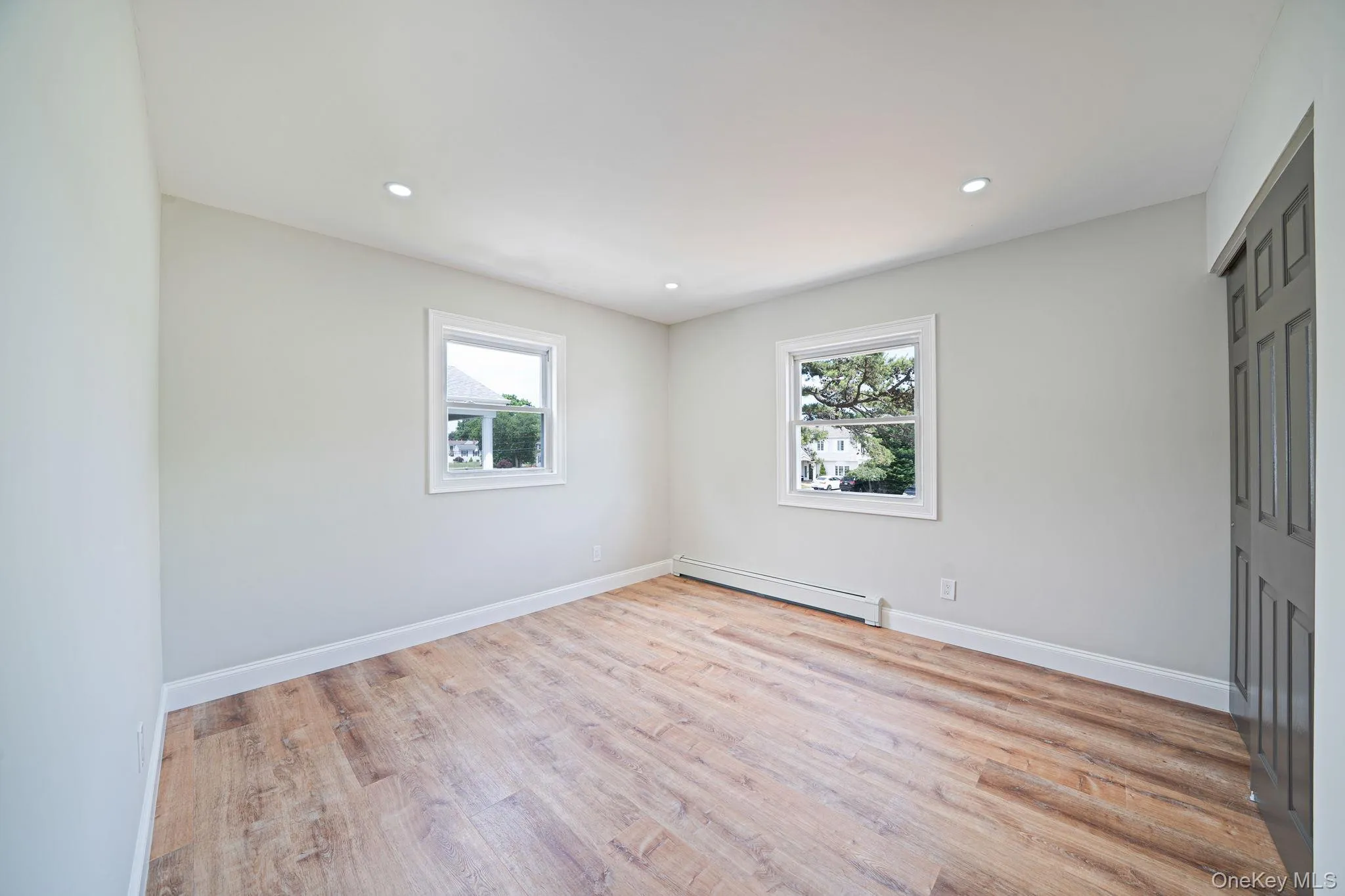 130 Greenbelt Parkway, Islip, NY, 4 Bedrooms Bedrooms, 8 Rooms Rooms,2 BathroomsBathrooms,Residential,For Rent,Greenbelt,0,KEY1012030 130 Greenbelt Parkway, Islip, NY, 4 Bedrooms Bedrooms, 8 Rooms Rooms,2 BathroomsBathrooms,Residential,For Rent,Greenbelt,0,KEY1012030