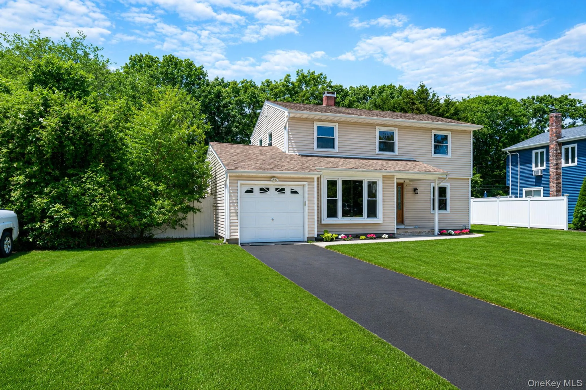 130 Greenbelt Parkway, Islip, NY, 4 Bedrooms Bedrooms, 8 Rooms Rooms,2 BathroomsBathrooms,Residential,For Rent,Greenbelt,0,1012030 130 Greenbelt Parkway, Islip, NY, 4 Bedrooms Bedrooms, 8 Rooms Rooms,2 BathroomsBathrooms,Residential,For Rent,Greenbelt,0,1012030