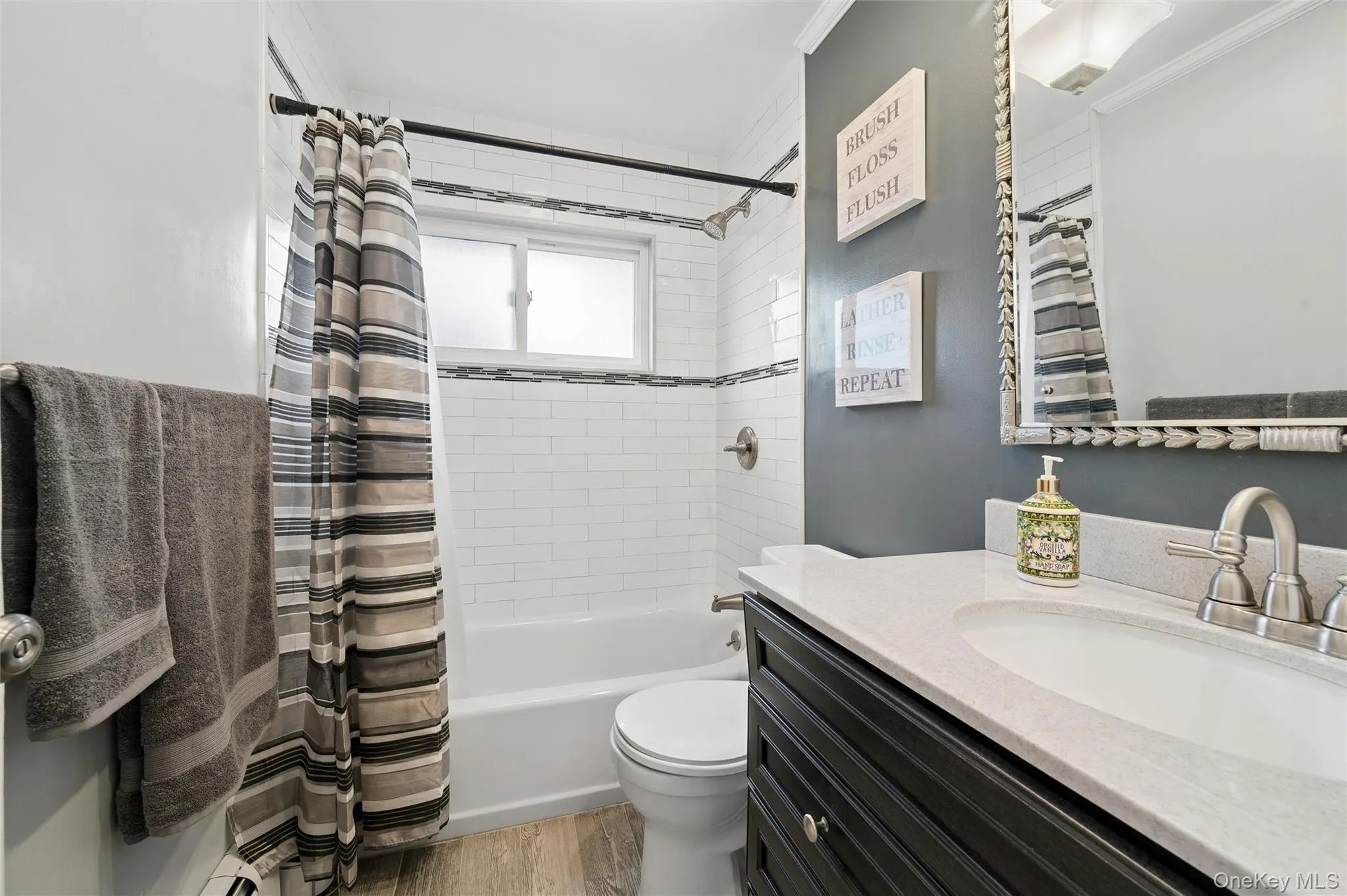 32 Carriage Lane, Hempstead, NY, 4 Bedrooms Bedrooms, 8 Rooms Rooms,3 BathroomsBathrooms,Residential,For Rent,Carriage,0,1012035 32 Carriage Lane, Hempstead, NY, 4 Bedrooms Bedrooms, 8 Rooms Rooms,3 BathroomsBathrooms,Residential,For Rent,Carriage,0,1012035