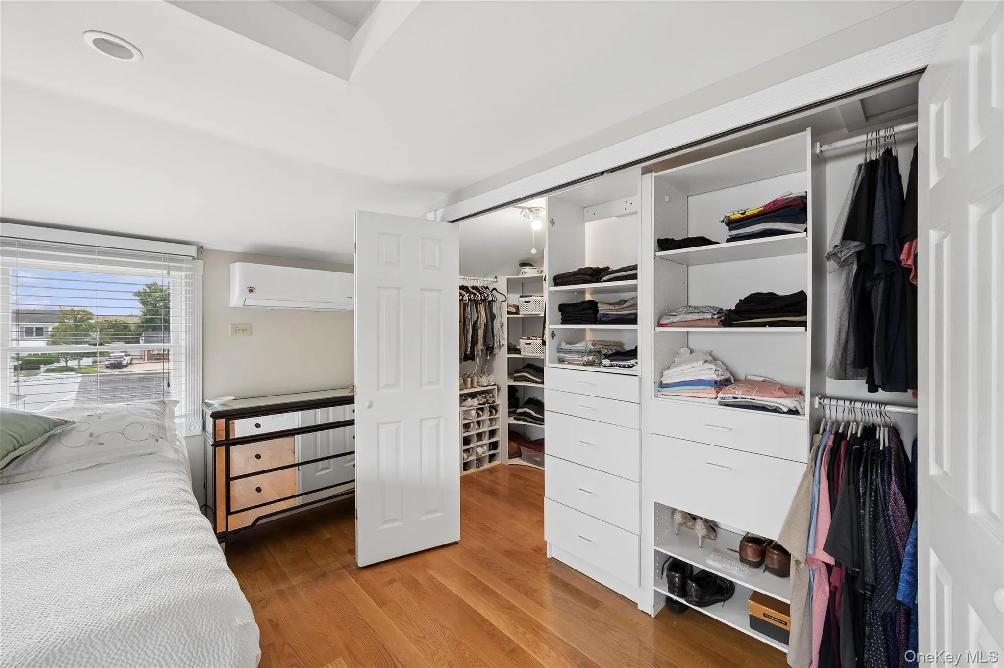32 Carriage Lane, Hempstead, NY, 4 Bedrooms Bedrooms, 8 Rooms Rooms,3 BathroomsBathrooms,Residential,For Rent,Carriage,0,1012035 32 Carriage Lane, Hempstead, NY, 4 Bedrooms Bedrooms, 8 Rooms Rooms,3 BathroomsBathrooms,Residential,For Rent,Carriage,0,1012035