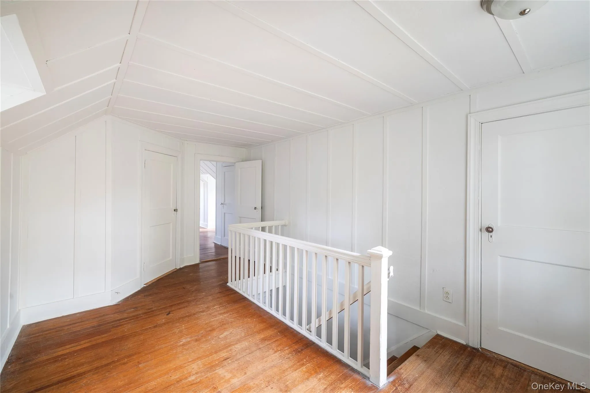 Bonus Upstairs Bonus Upstairs