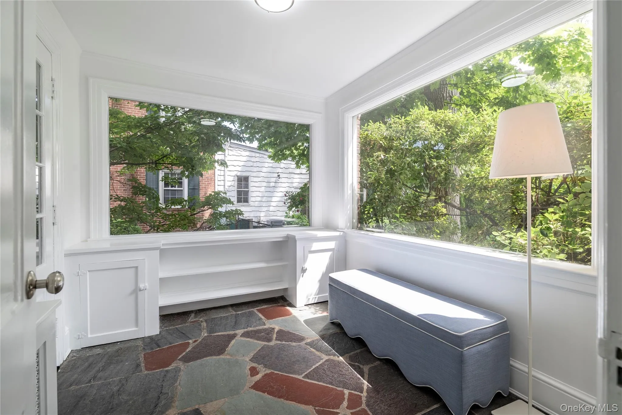 Perfect Home Office overlooking Property Perfect Home Office overlooking Property