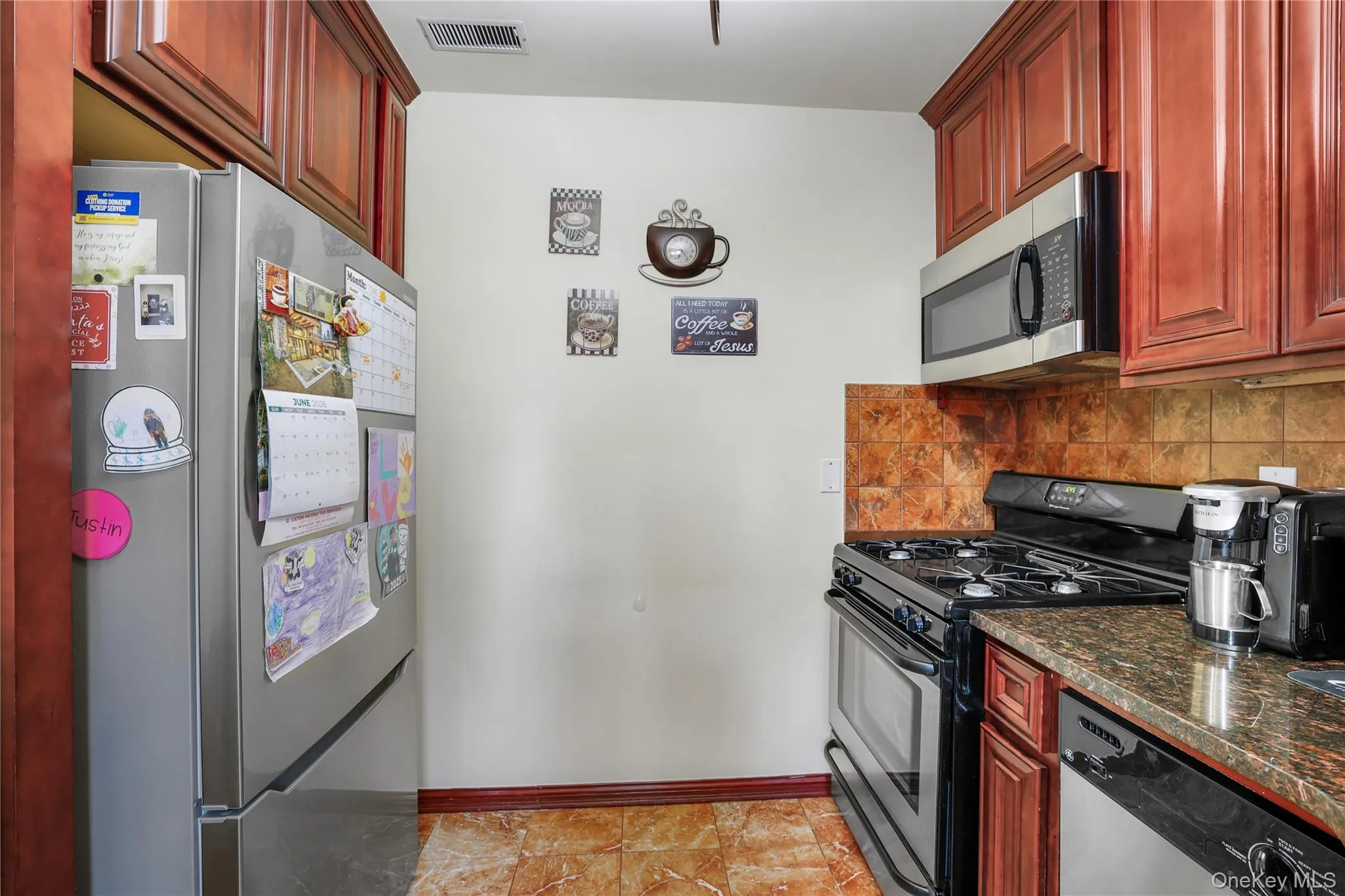 71-37 70 Street, New York, NY, 3 Bedrooms Bedrooms, 7 Rooms Rooms,1 BathroomBathrooms,Residential,For Rent,70,0,1012037 71-37 70 Street, New York, NY, 3 Bedrooms Bedrooms, 7 Rooms Rooms,1 BathroomBathrooms,Residential,For Rent,70,0,1012037