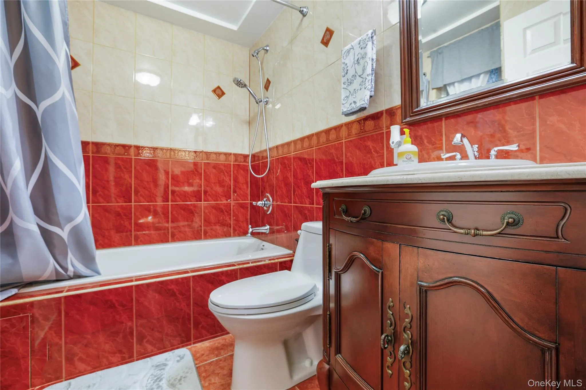71-37 70 Street, New York, NY, 3 Bedrooms Bedrooms, 7 Rooms Rooms,1 BathroomBathrooms,Residential,For Rent,70,0,1012037 71-37 70 Street, New York, NY, 3 Bedrooms Bedrooms, 7 Rooms Rooms,1 BathroomBathrooms,Residential,For Rent,70,0,1012037