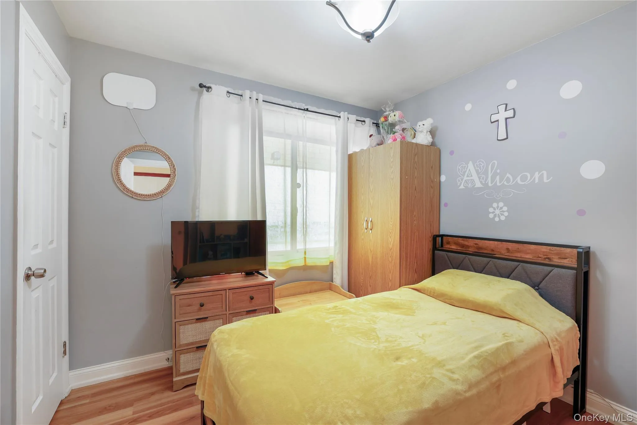 71-37 70 Street, New York, NY, 3 Bedrooms Bedrooms, 7 Rooms Rooms,1 BathroomBathrooms,Residential,For Rent,70,0,1012037 71-37 70 Street, New York, NY, 3 Bedrooms Bedrooms, 7 Rooms Rooms,1 BathroomBathrooms,Residential,For Rent,70,0,1012037