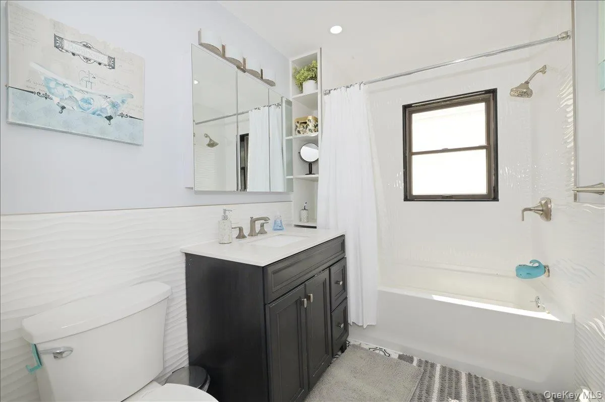 36 Barwick Street, Hempstead, NY, 4 Bedrooms Bedrooms, 10 Rooms Rooms,3 BathroomsBathrooms,Residential,For Rent,Barwick,0,1012042 36 Barwick Street, Hempstead, NY, 4 Bedrooms Bedrooms, 10 Rooms Rooms,3 BathroomsBathrooms,Residential,For Rent,Barwick,0,1012042