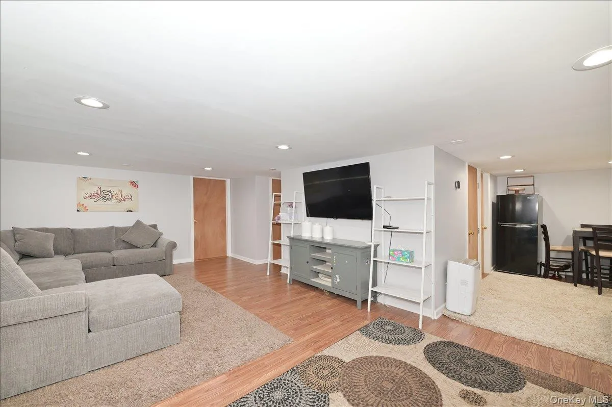 36 Barwick Street, Hempstead, NY, 4 Bedrooms Bedrooms, 10 Rooms Rooms,3 BathroomsBathrooms,Residential,For Rent,Barwick,0,1012042 36 Barwick Street, Hempstead, NY, 4 Bedrooms Bedrooms, 10 Rooms Rooms,3 BathroomsBathrooms,Residential,For Rent,Barwick,0,1012042