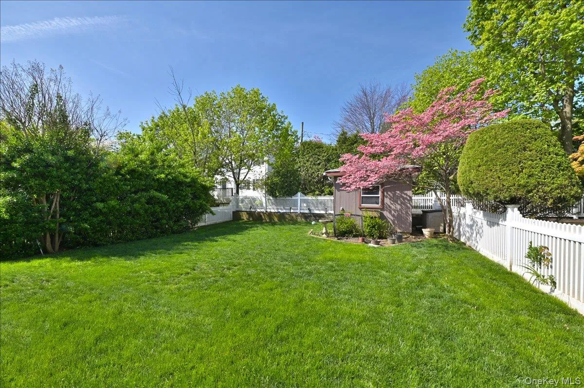 36 Barwick Street, Hempstead, NY, 4 Bedrooms Bedrooms, 10 Rooms Rooms,3 BathroomsBathrooms,Residential,For Rent,Barwick,0,1012042 36 Barwick Street, Hempstead, NY, 4 Bedrooms Bedrooms, 10 Rooms Rooms,3 BathroomsBathrooms,Residential,For Rent,Barwick,0,1012042