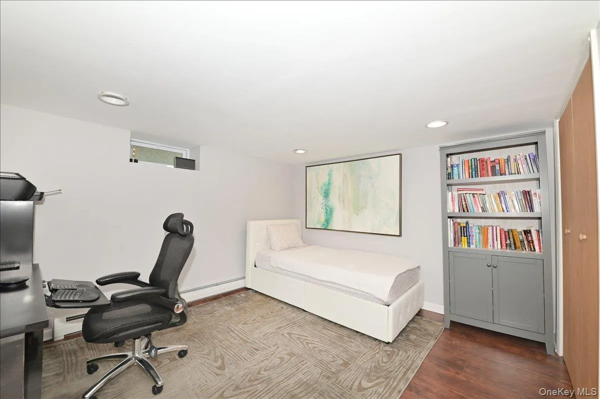 36 Barwick Street, Hempstead, NY, 4 Bedrooms Bedrooms, 10 Rooms Rooms,3 BathroomsBathrooms,Residential,For Rent,Barwick,0,1012042 36 Barwick Street, Hempstead, NY, 4 Bedrooms Bedrooms, 10 Rooms Rooms,3 BathroomsBathrooms,Residential,For Rent,Barwick,0,1012042