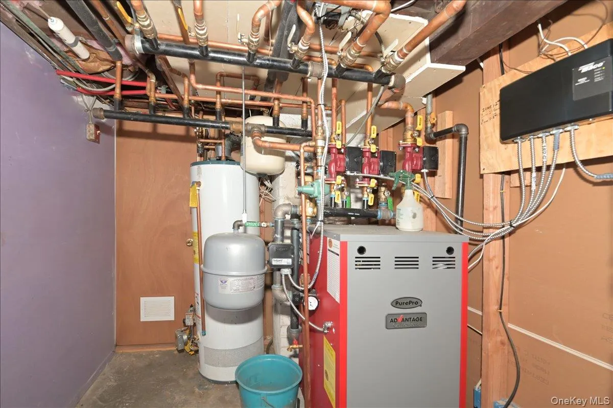 36 Barwick Street, Hempstead, NY, 4 Bedrooms Bedrooms, 10 Rooms Rooms,3 BathroomsBathrooms,Residential,For Rent,Barwick,0,1012042 36 Barwick Street, Hempstead, NY, 4 Bedrooms Bedrooms, 10 Rooms Rooms,3 BathroomsBathrooms,Residential,For Rent,Barwick,0,1012042