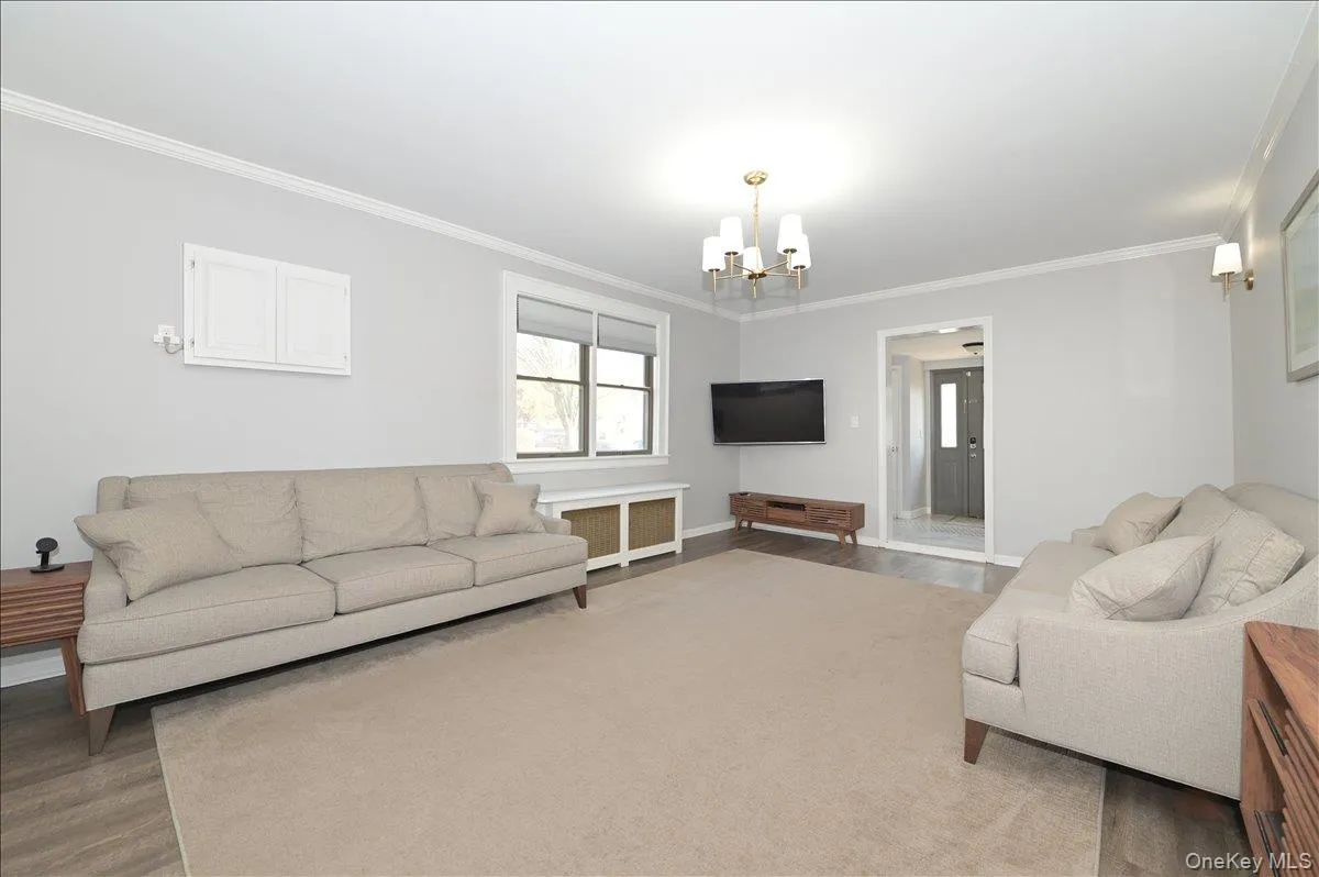 36 Barwick Street, Hempstead, NY, 4 Bedrooms Bedrooms, 10 Rooms Rooms,3 BathroomsBathrooms,Residential,For Rent,Barwick,0,1012042 36 Barwick Street, Hempstead, NY, 4 Bedrooms Bedrooms, 10 Rooms Rooms,3 BathroomsBathrooms,Residential,For Rent,Barwick,0,1012042