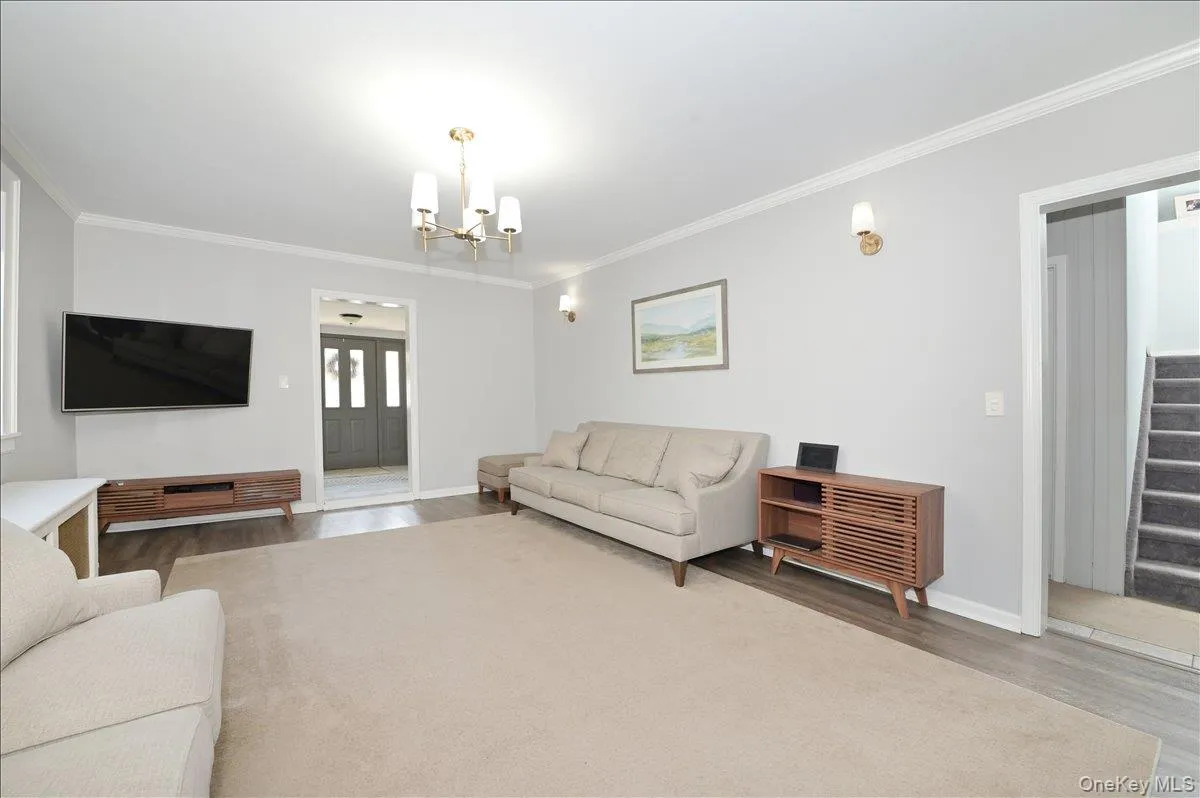36 Barwick Street, Hempstead, NY, 4 Bedrooms Bedrooms, 10 Rooms Rooms,3 BathroomsBathrooms,Residential,For Rent,Barwick,0,1012042 36 Barwick Street, Hempstead, NY, 4 Bedrooms Bedrooms, 10 Rooms Rooms,3 BathroomsBathrooms,Residential,For Rent,Barwick,0,1012042