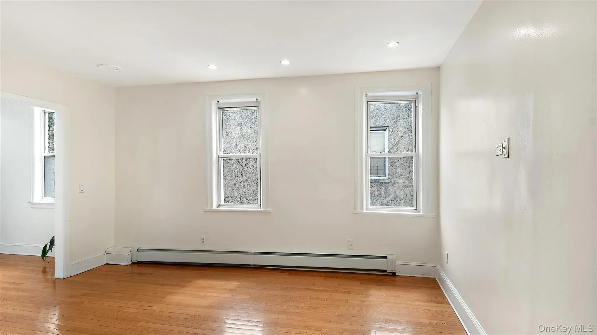 1129 221st, New York, NY, 2 Bedrooms Bedrooms, 6 Rooms Rooms,1 BathroomBathrooms,Residential Lease,For Rent,221st,0,1012045 1129 221st, New York, NY, 2 Bedrooms Bedrooms, 6 Rooms Rooms,1 BathroomBathrooms,Residential Lease,For Rent,221st,0,1012045