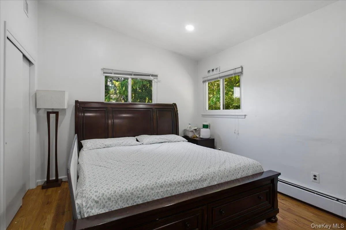 4 Medford Place, Clarkstown, NY, 4 Bedrooms Bedrooms, 8 Rooms Rooms,2 BathroomsBathrooms,Residential,For Rent,Medford,0,1012046 4 Medford Place, Clarkstown, NY, 4 Bedrooms Bedrooms, 8 Rooms Rooms,2 BathroomsBathrooms,Residential,For Rent,Medford,0,1012046