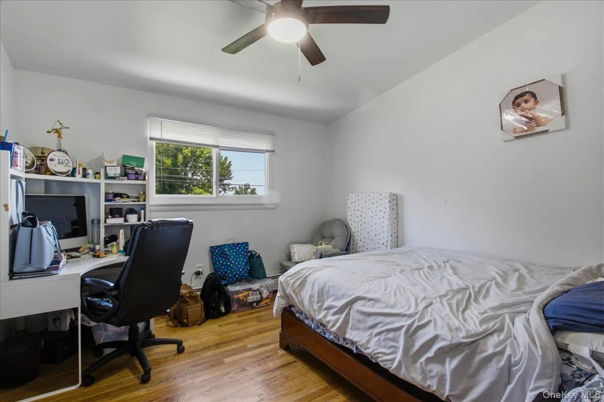 4 Medford Place, Clarkstown, NY, 4 Bedrooms Bedrooms, 8 Rooms Rooms,2 BathroomsBathrooms,Residential,For Rent,Medford,0,1012046 4 Medford Place, Clarkstown, NY, 4 Bedrooms Bedrooms, 8 Rooms Rooms,2 BathroomsBathrooms,Residential,For Rent,Medford,0,1012046