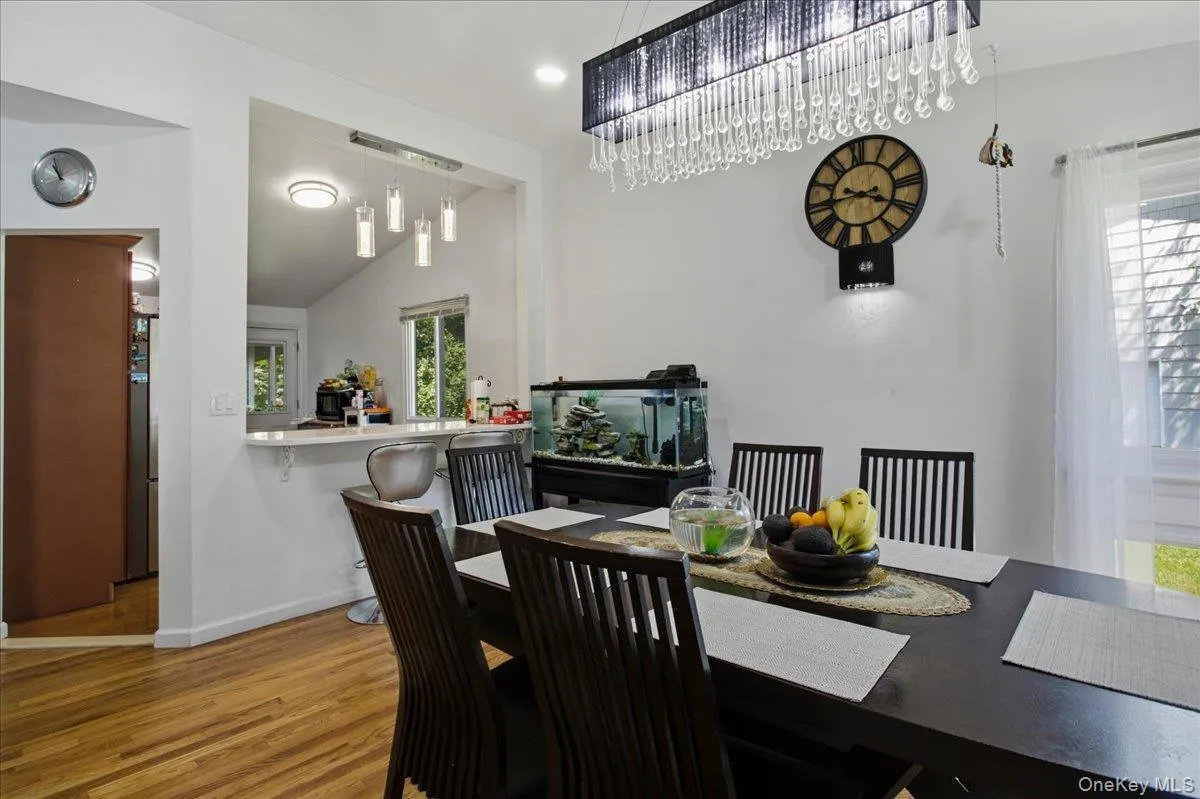 4 Medford Place, Clarkstown, NY, 4 Bedrooms Bedrooms, 8 Rooms Rooms,2 BathroomsBathrooms,Residential,For Rent,Medford,0,1012046 4 Medford Place, Clarkstown, NY, 4 Bedrooms Bedrooms, 8 Rooms Rooms,2 BathroomsBathrooms,Residential,For Rent,Medford,0,1012046