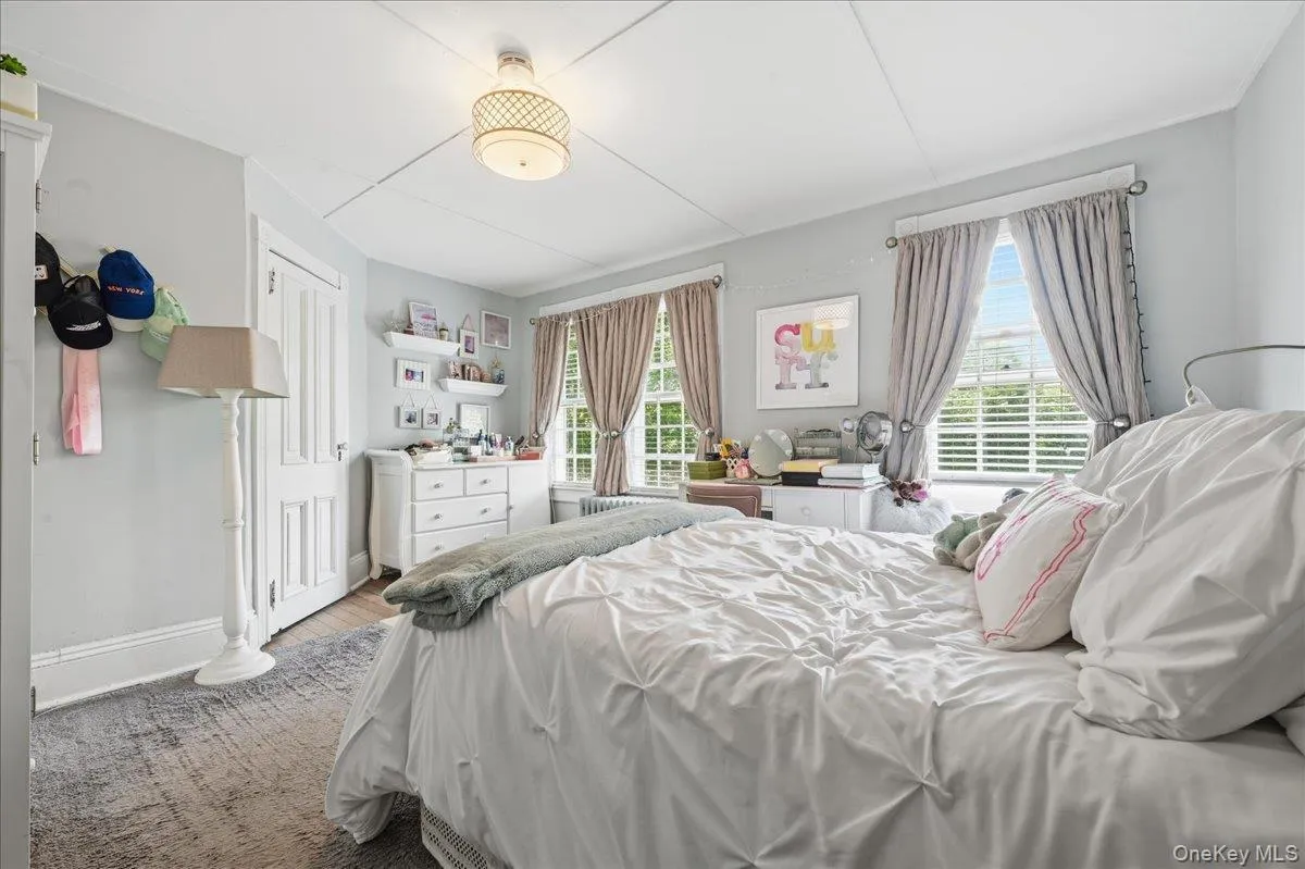 39 Little East Neck Road, Babylon, NY, 5 Bedrooms Bedrooms, 11 Rooms Rooms,2 BathroomsBathrooms,Residential,For Rent,Little East Neck,0,1012049 39 Little East Neck Road, Babylon, NY, 5 Bedrooms Bedrooms, 11 Rooms Rooms,2 BathroomsBathrooms,Residential,For Rent,Little East Neck,0,1012049