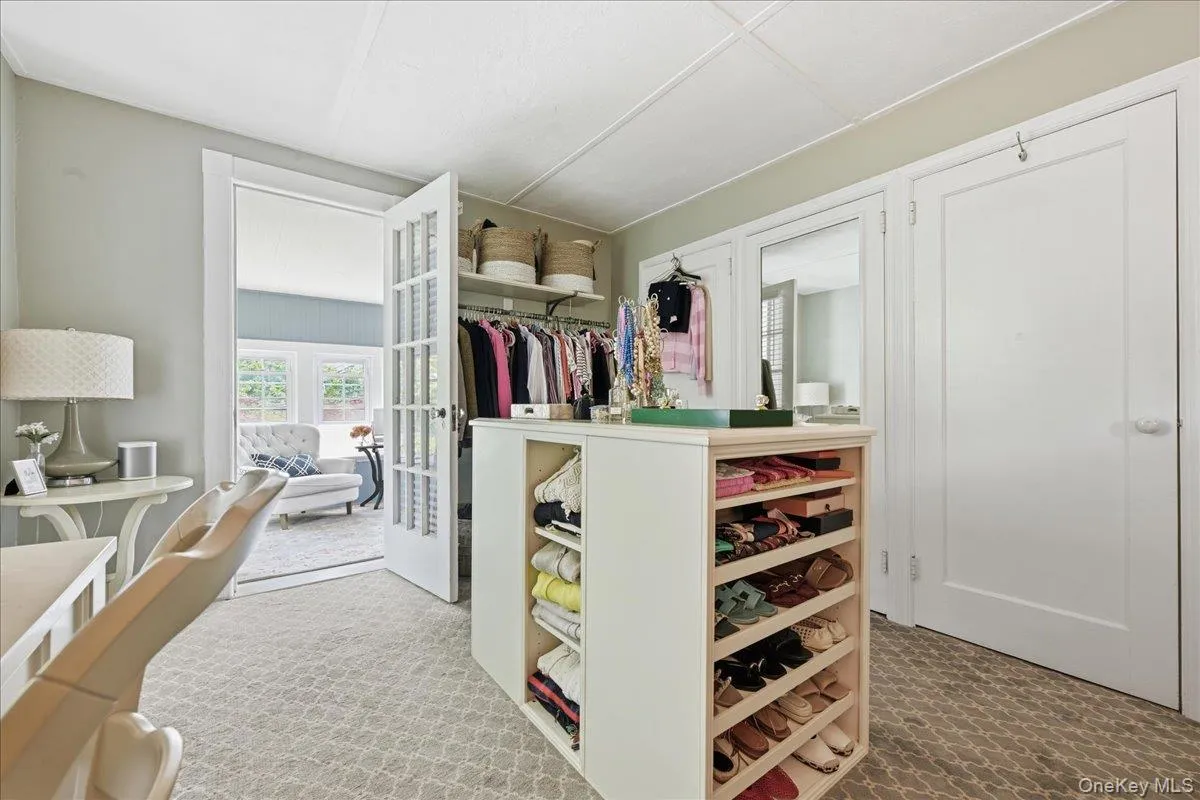 39 Little East Neck Road, Babylon, NY, 5 Bedrooms Bedrooms, 11 Rooms Rooms,2 BathroomsBathrooms,Residential,For Rent,Little East Neck,0,1012049 39 Little East Neck Road, Babylon, NY, 5 Bedrooms Bedrooms, 11 Rooms Rooms,2 BathroomsBathrooms,Residential,For Rent,Little East Neck,0,1012049