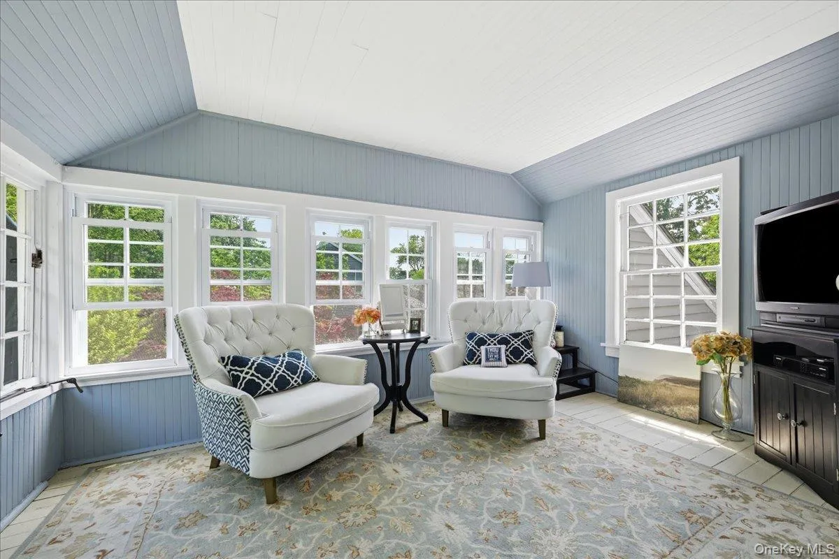 39 Little East Neck Road, Babylon, NY, 5 Bedrooms Bedrooms, 11 Rooms Rooms,2 BathroomsBathrooms,Residential,For Rent,Little East Neck,0,1012049 39 Little East Neck Road, Babylon, NY, 5 Bedrooms Bedrooms, 11 Rooms Rooms,2 BathroomsBathrooms,Residential,For Rent,Little East Neck,0,1012049
