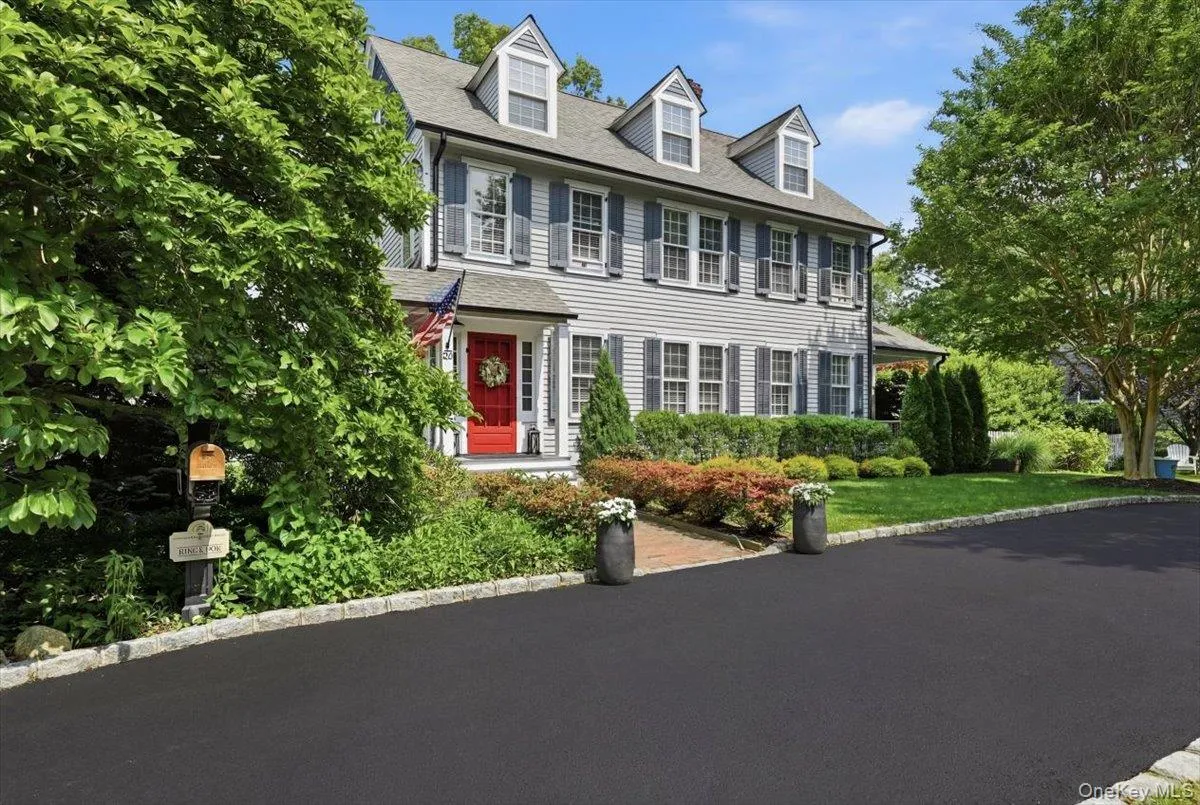 39 Little East Neck Road, Babylon, NY, 5 Bedrooms Bedrooms, 11 Rooms Rooms,2 BathroomsBathrooms,Residential,For Rent,Little East Neck,0,1012049 39 Little East Neck Road, Babylon, NY, 5 Bedrooms Bedrooms, 11 Rooms Rooms,2 BathroomsBathrooms,Residential,For Rent,Little East Neck,0,1012049