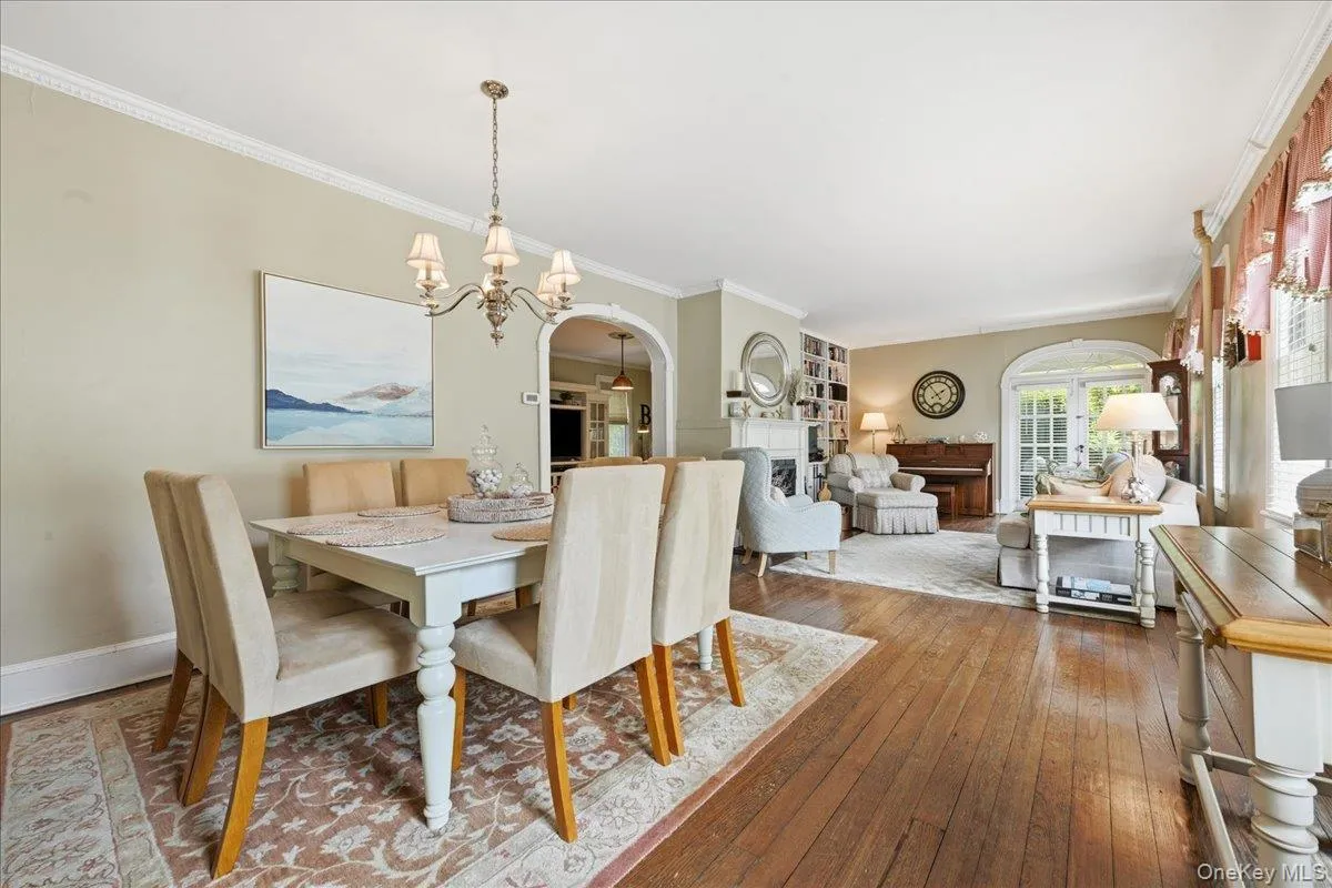 39 Little East Neck Road, Babylon, NY, 5 Bedrooms Bedrooms, 11 Rooms Rooms,2 BathroomsBathrooms,Residential,For Rent,Little East Neck,0,1012049 39 Little East Neck Road, Babylon, NY, 5 Bedrooms Bedrooms, 11 Rooms Rooms,2 BathroomsBathrooms,Residential,For Rent,Little East Neck,0,1012049
