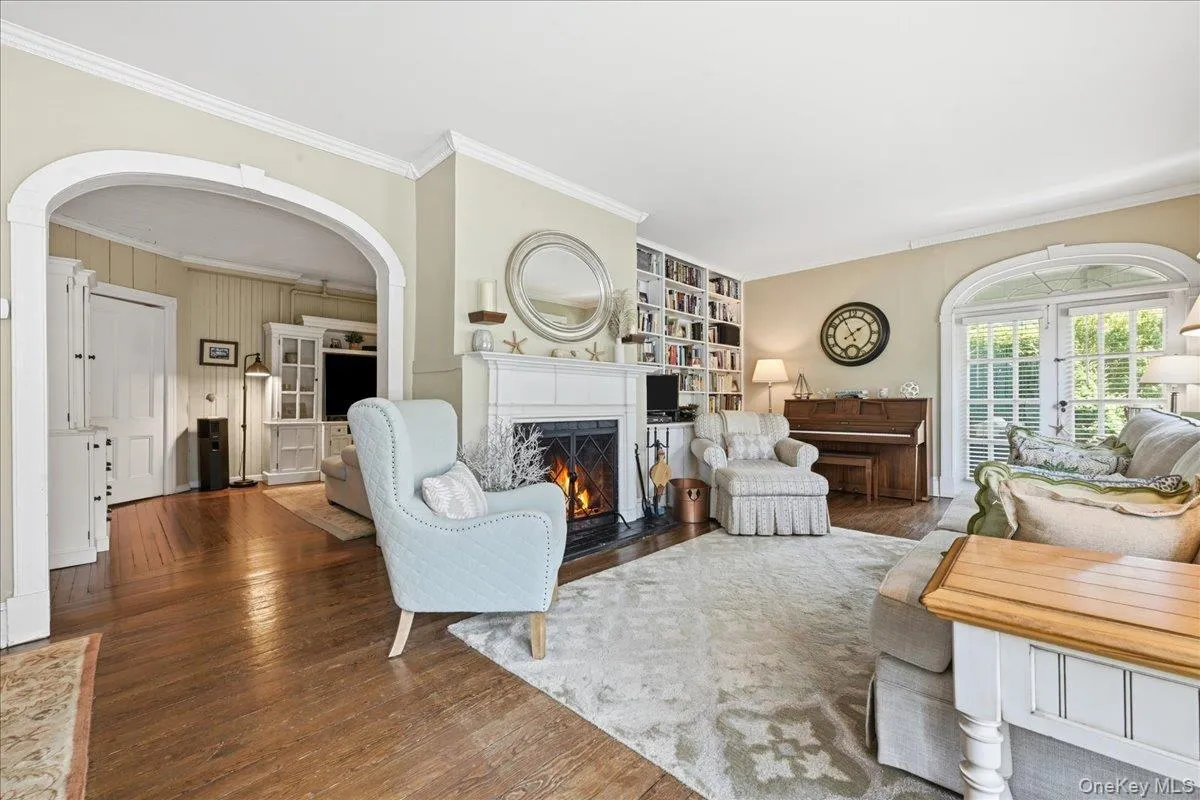 39 Little East Neck Road, Babylon, NY, 5 Bedrooms Bedrooms, 11 Rooms Rooms,2 BathroomsBathrooms,Residential,For Rent,Little East Neck,0,1012049 39 Little East Neck Road, Babylon, NY, 5 Bedrooms Bedrooms, 11 Rooms Rooms,2 BathroomsBathrooms,Residential,For Rent,Little East Neck,0,1012049