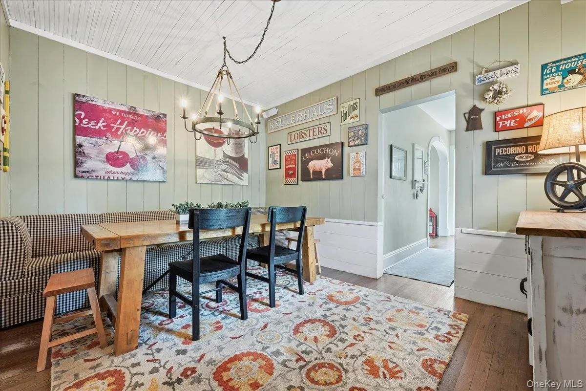 39 Little East Neck Road, Babylon, NY, 5 Bedrooms Bedrooms, 11 Rooms Rooms,2 BathroomsBathrooms,Residential,For Rent,Little East Neck,0,1012049 39 Little East Neck Road, Babylon, NY, 5 Bedrooms Bedrooms, 11 Rooms Rooms,2 BathroomsBathrooms,Residential,For Rent,Little East Neck,0,1012049