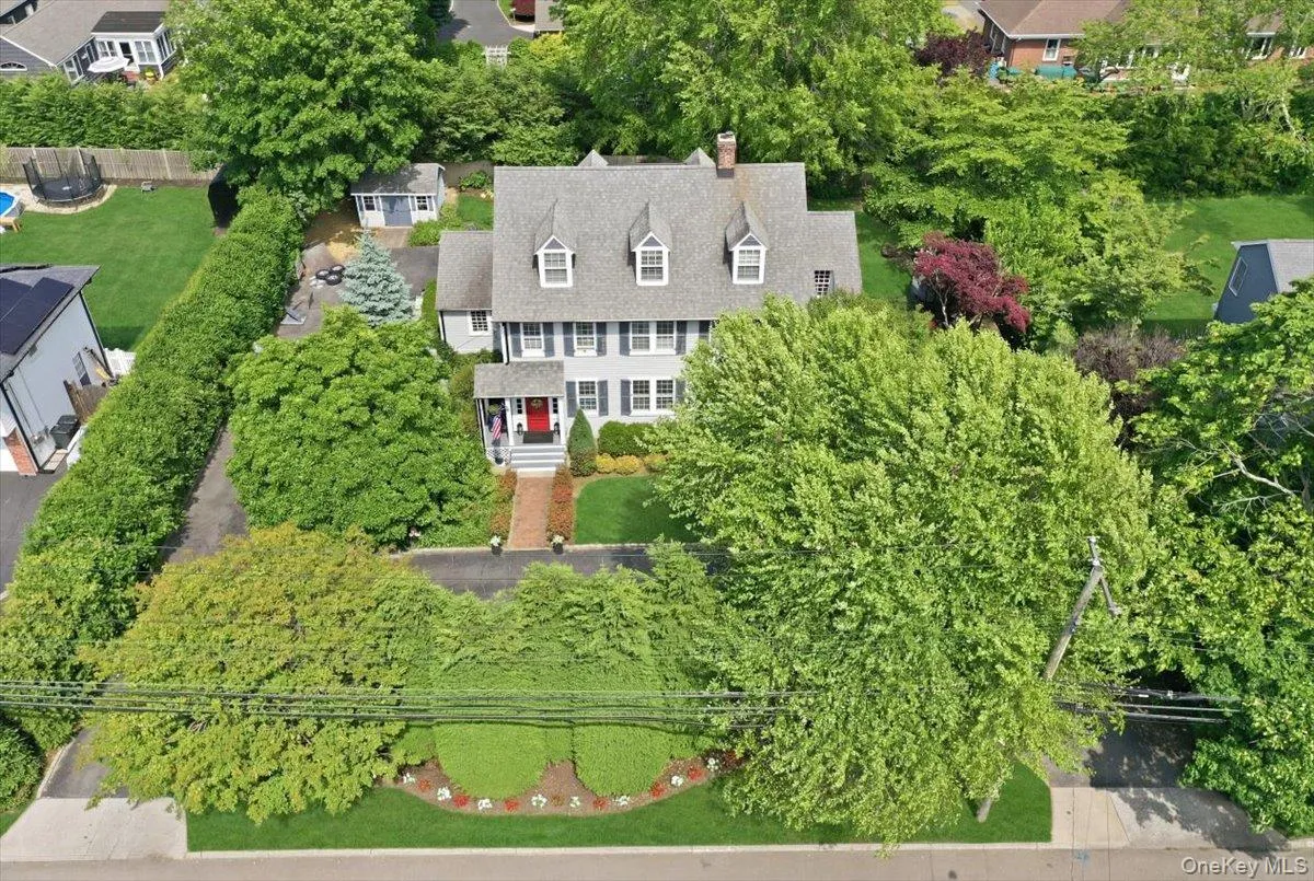 39 Little East Neck Road, Babylon, NY, 5 Bedrooms Bedrooms, 11 Rooms Rooms,2 BathroomsBathrooms,Residential,For Rent,Little East Neck,0,1012049 39 Little East Neck Road, Babylon, NY, 5 Bedrooms Bedrooms, 11 Rooms Rooms,2 BathroomsBathrooms,Residential,For Rent,Little East Neck,0,1012049