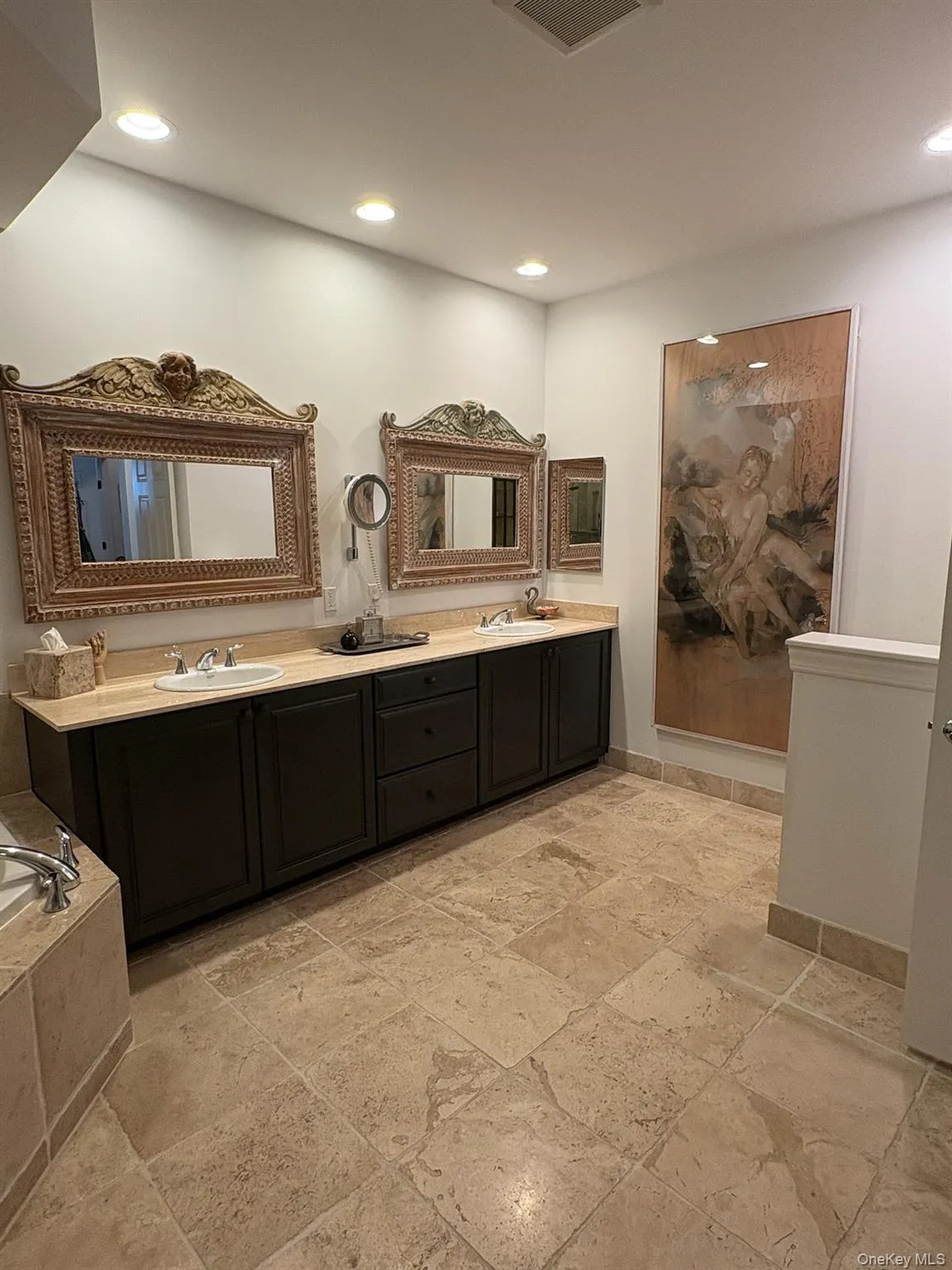 Master Bathroom Master Bathroom