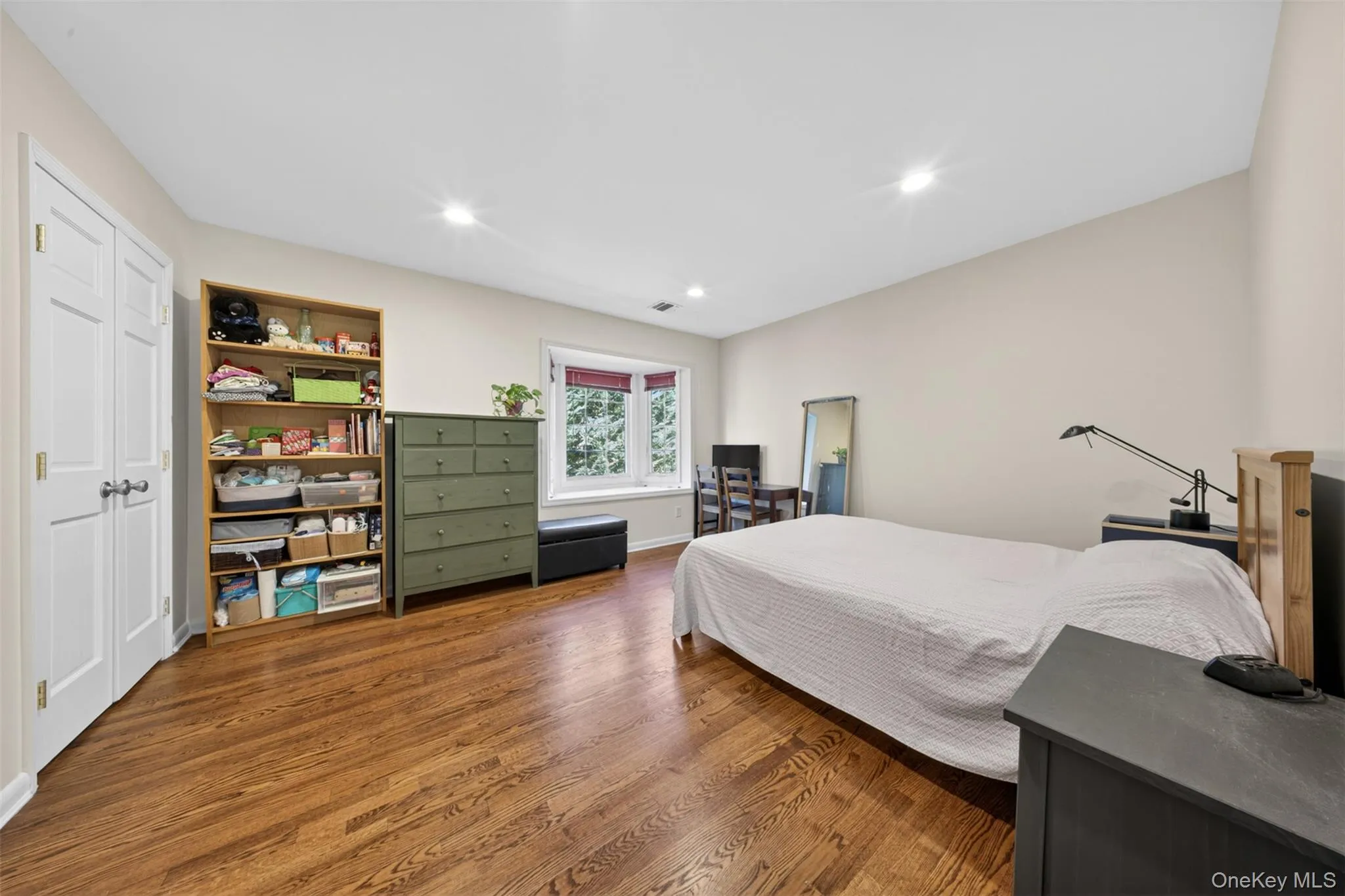 60 Plymouth Road, North Hempstead, NY, 5 Bedrooms Bedrooms, 14 Rooms Rooms,4 BathroomsBathrooms,Residential,For Rent,Plymouth,0,1012053 60 Plymouth Road, North Hempstead, NY, 5 Bedrooms Bedrooms, 14 Rooms Rooms,4 BathroomsBathrooms,Residential,For Rent,Plymouth,0,1012053